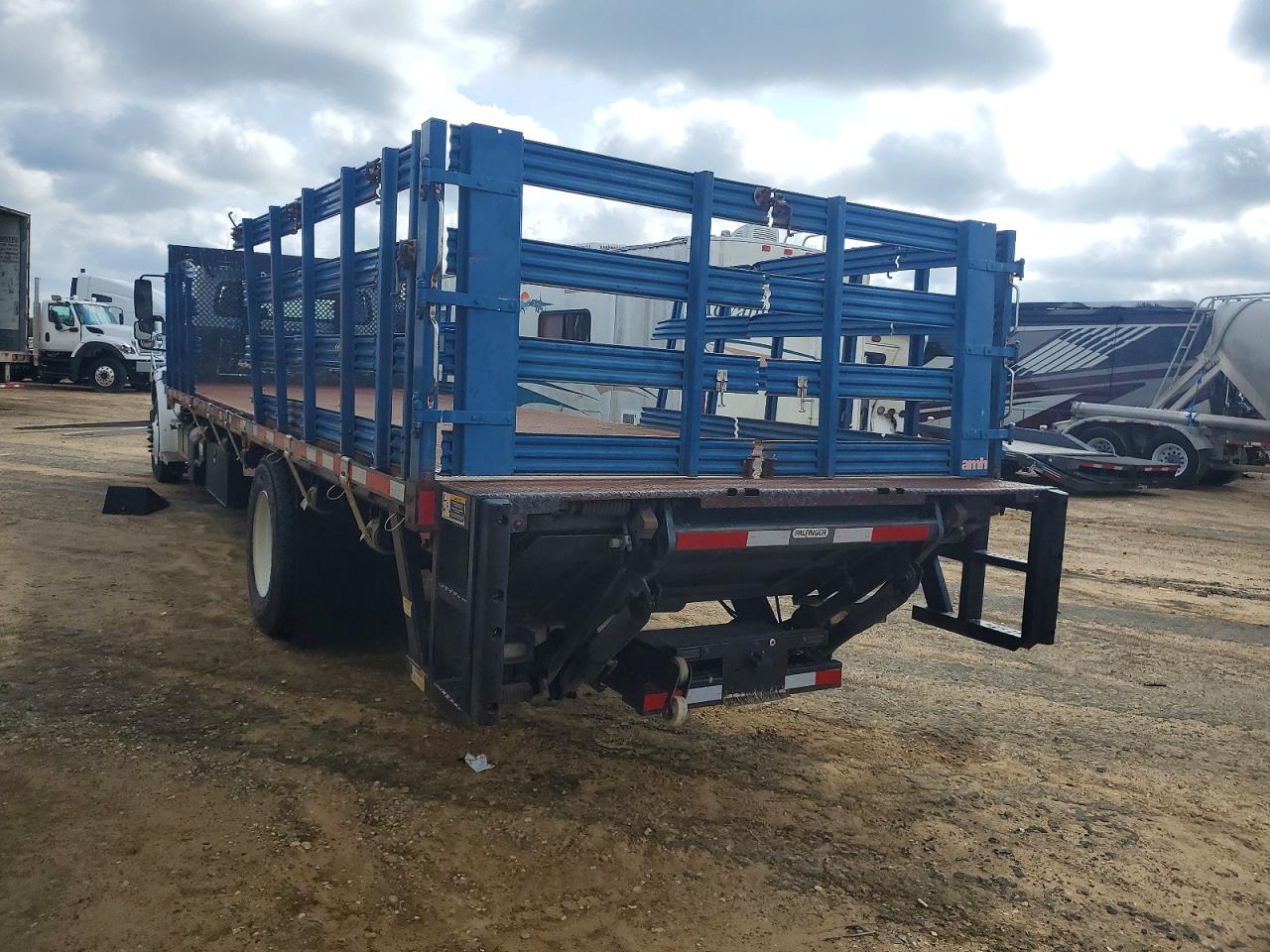 Freightliner M2 106 Medium Duty