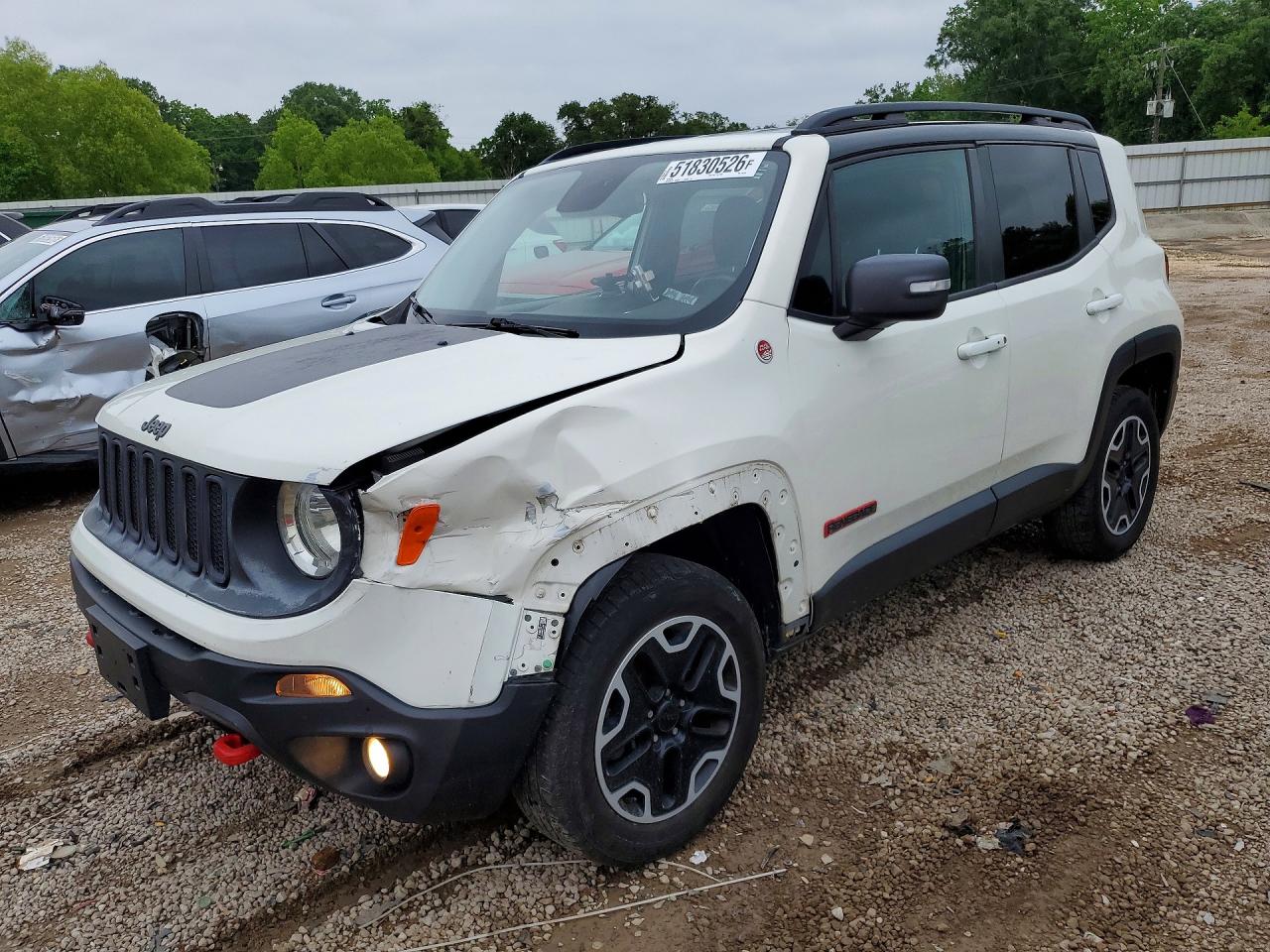 Salvage Jeep Renegade Image