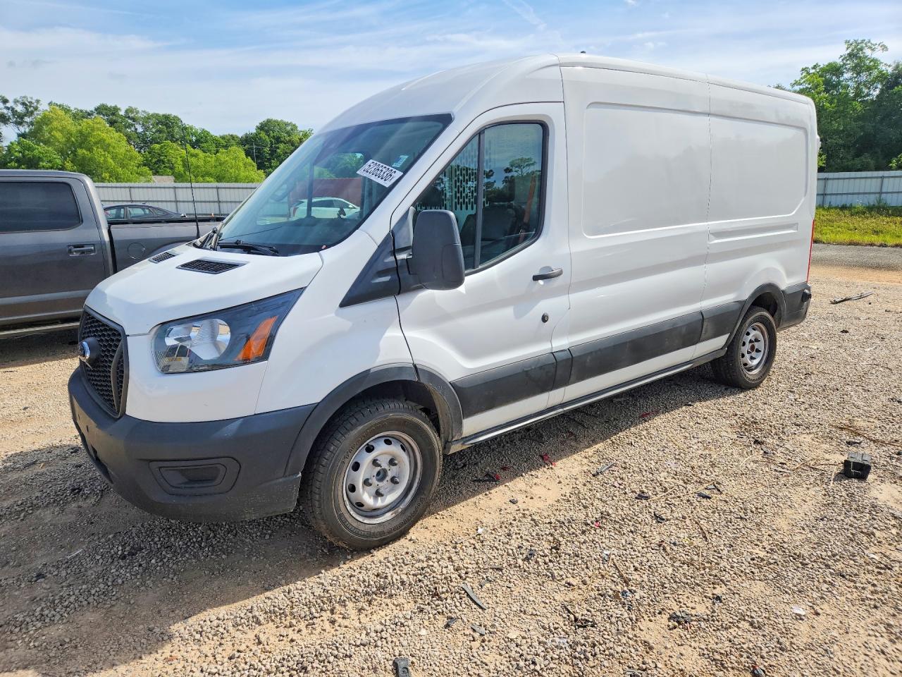 Salvage Ford Transit Image