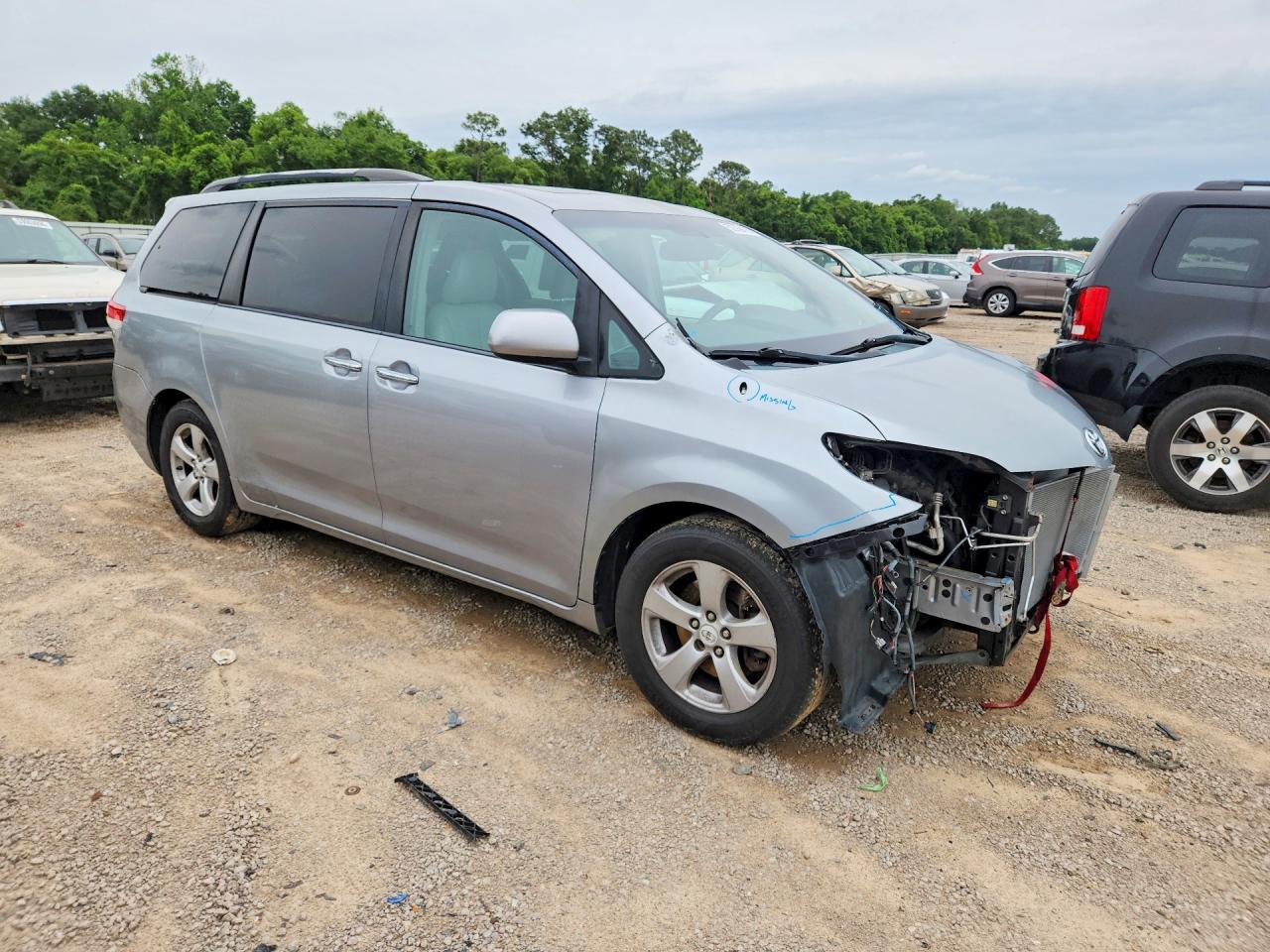 Toyota Sienna Xle 8-passenger