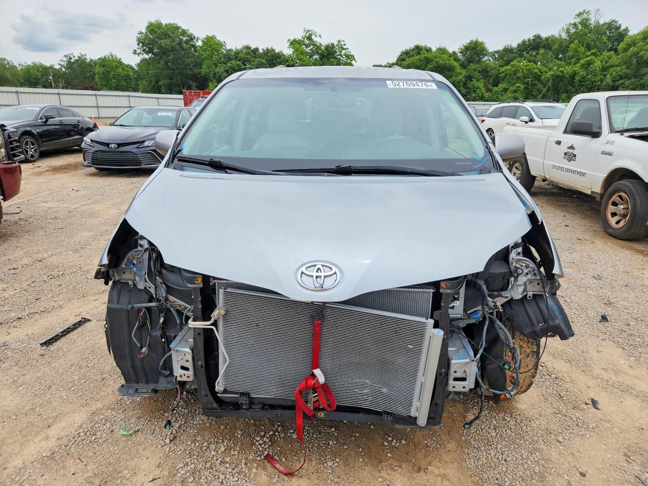 Toyota Sienna Xle 8-passenger