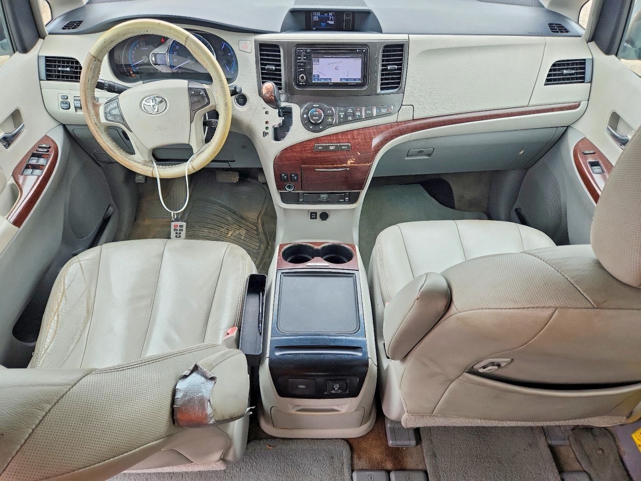 Toyota Sienna Xle 8-passenger