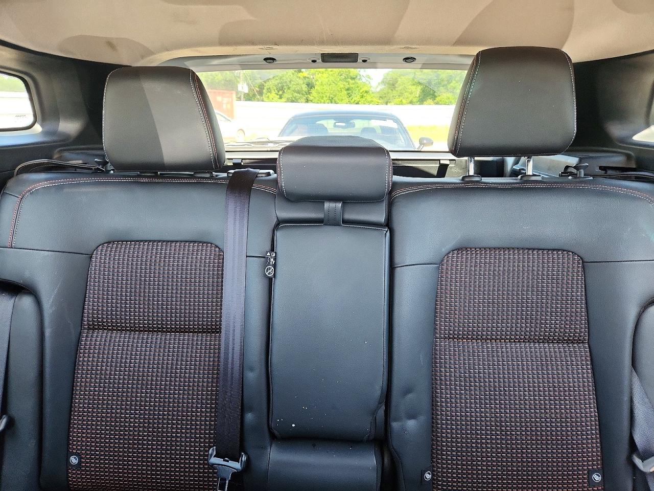 Nissan Kicks Sr