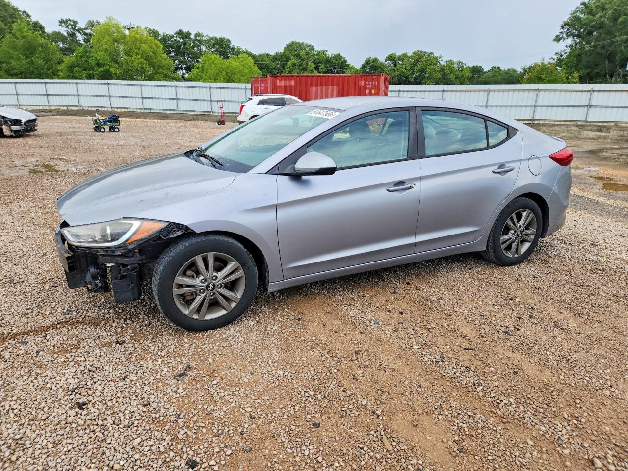 Salvage Hyundai ELANTRA Image