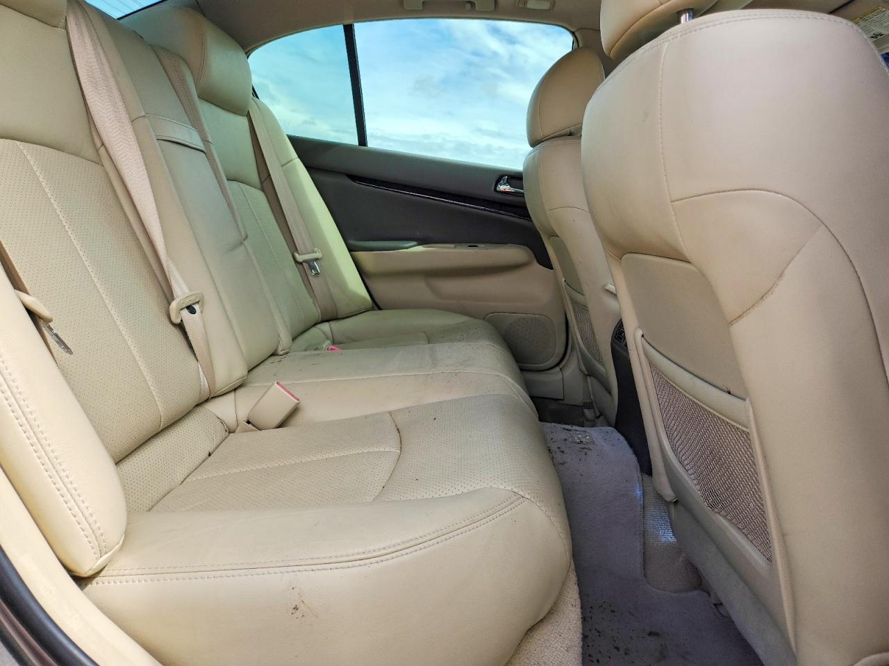 INFINITI G37 Journey