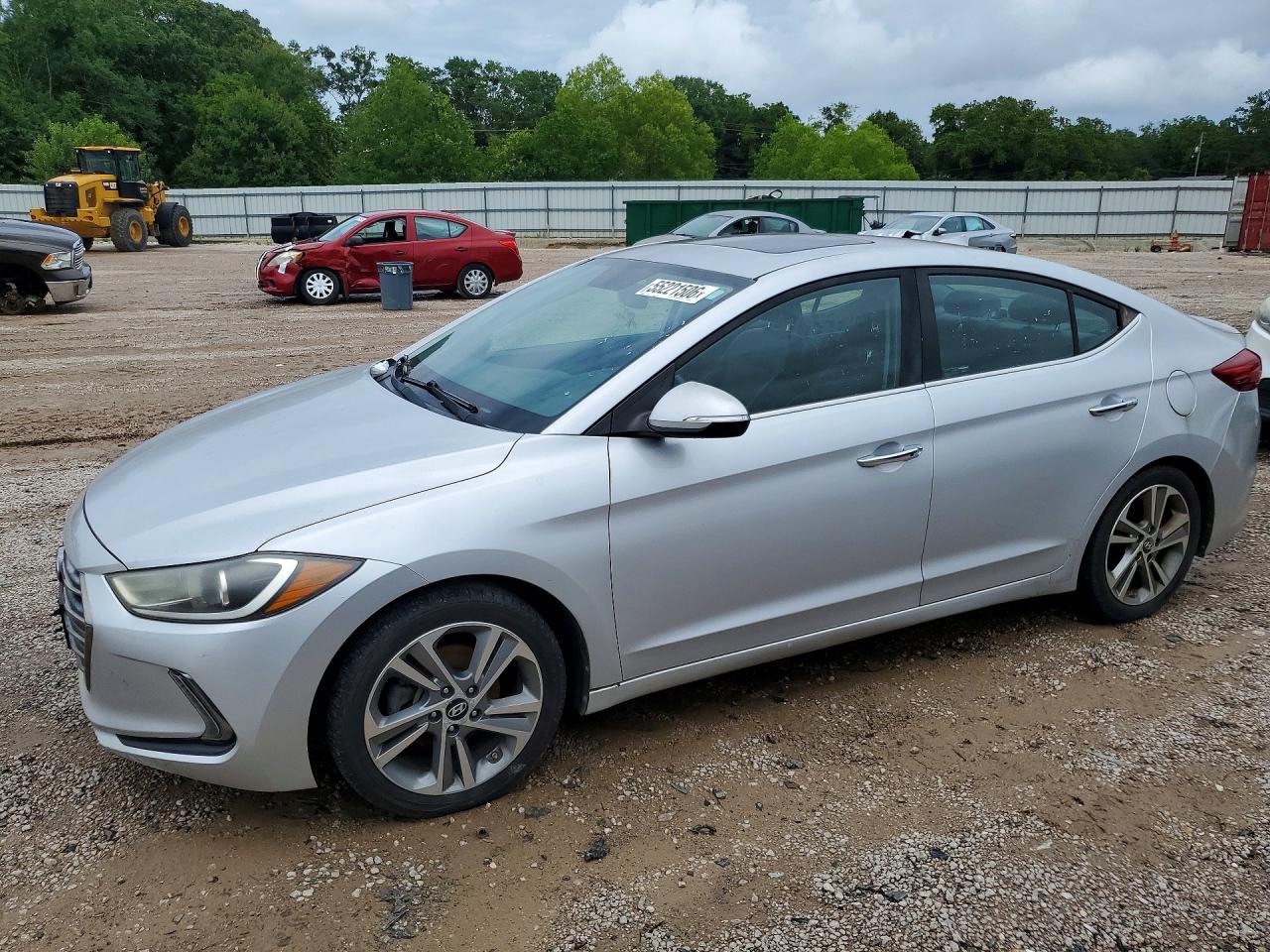 Salvage Hyundai ELANTRA Image