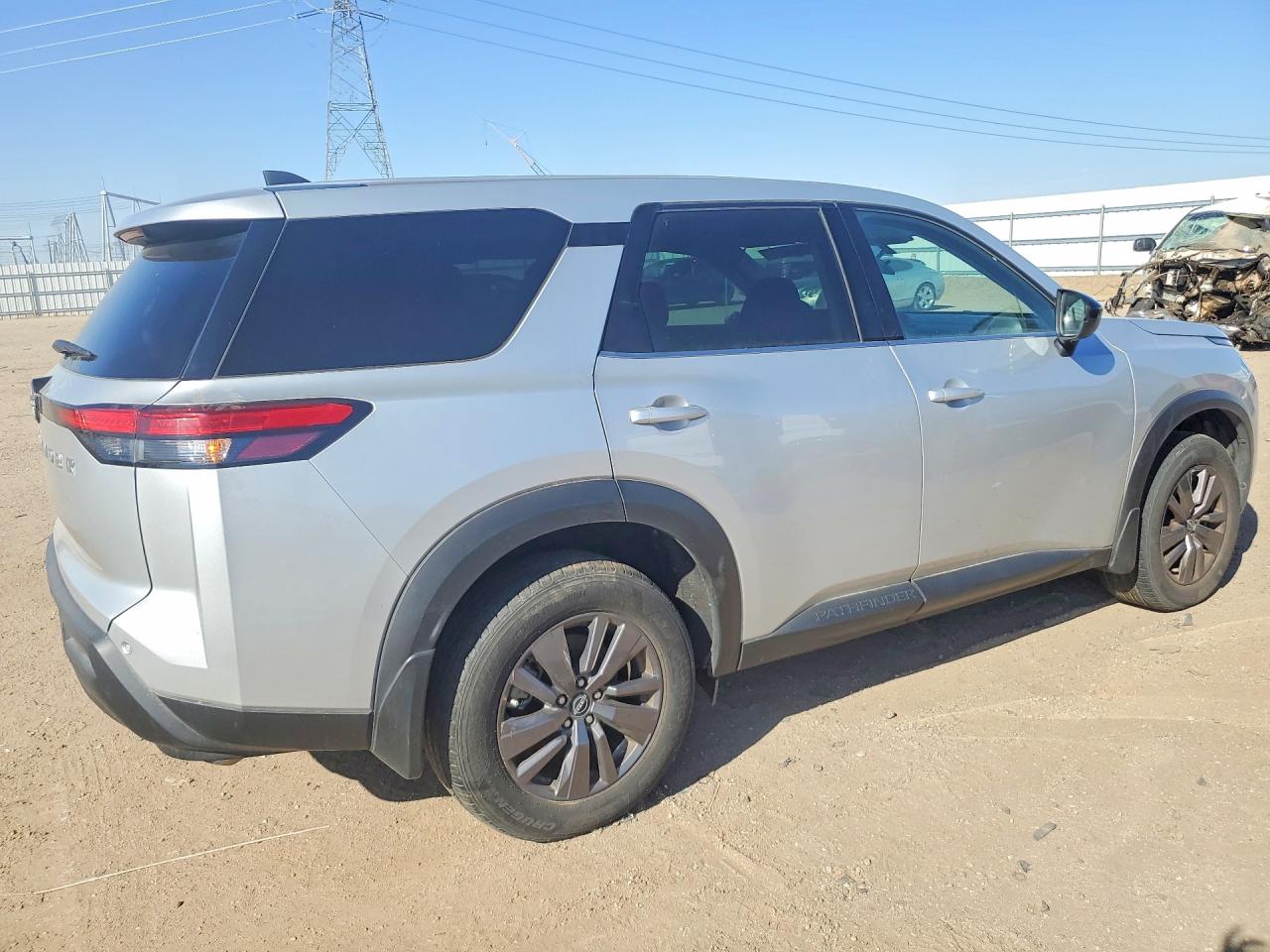 Nissan Pathfinder S