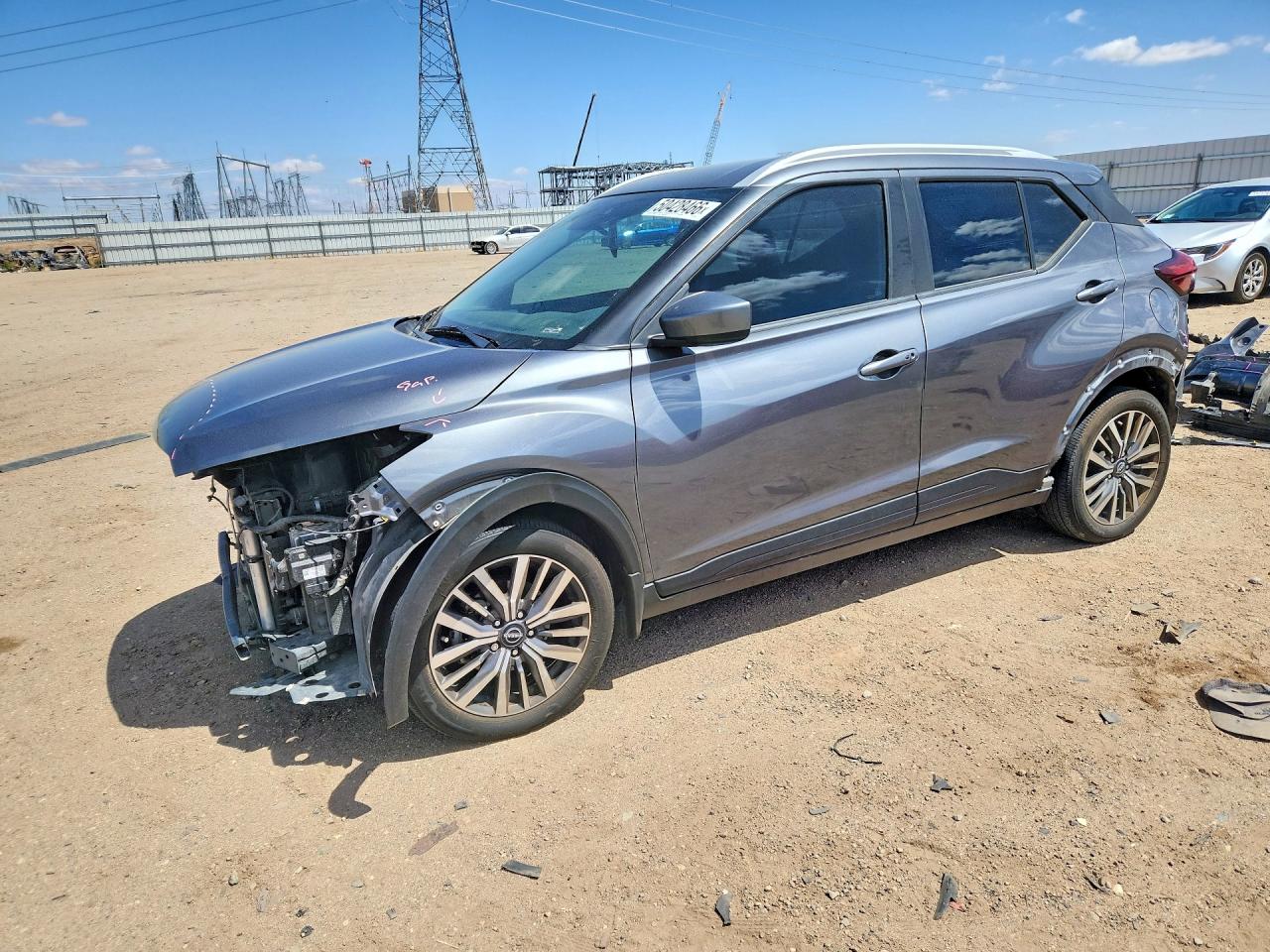 Salvage Nissan Kicks Image