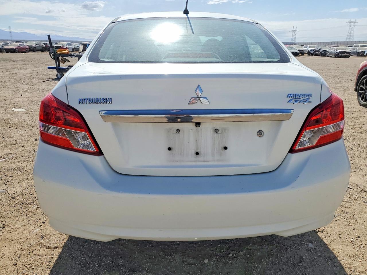 Mitsubishi Mirage G4 Es