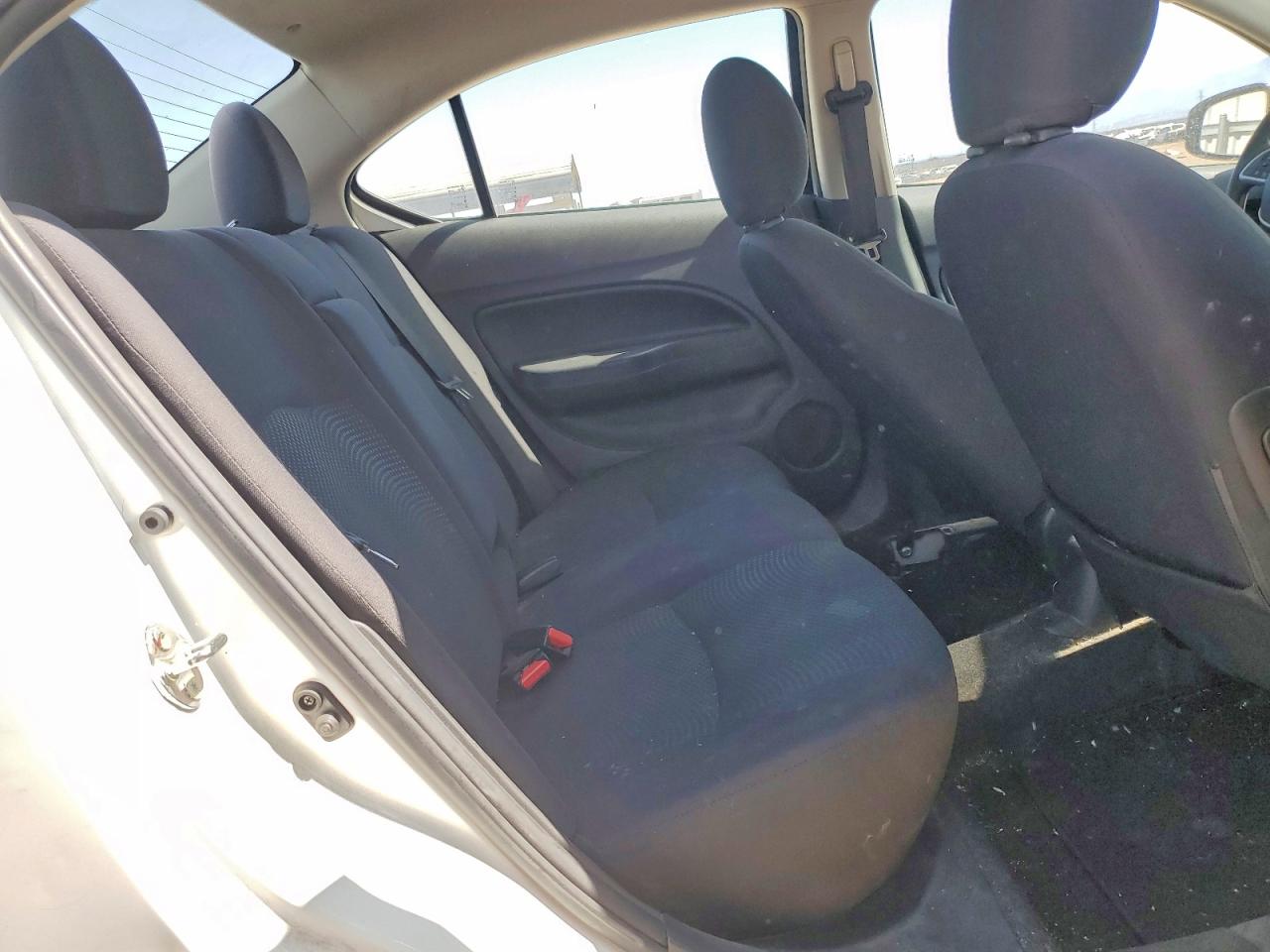 Mitsubishi Mirage G4 Es