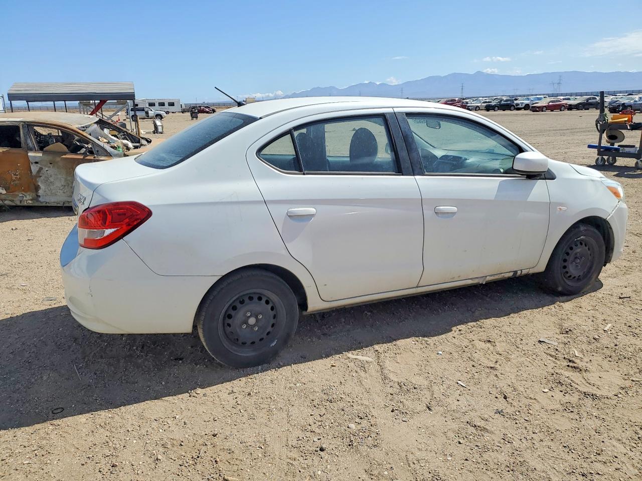 Mitsubishi Mirage G4 Es