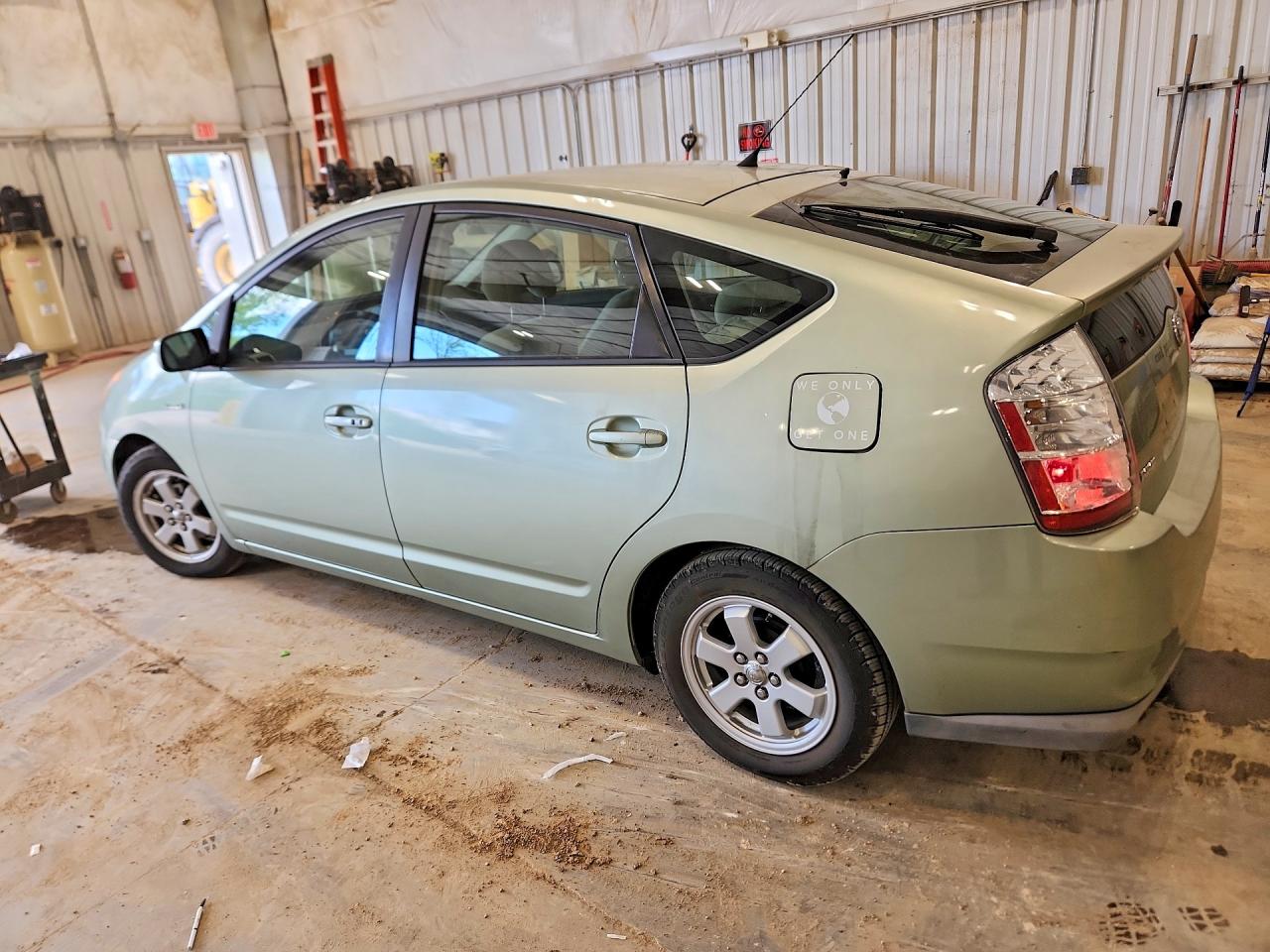 Toyota Prius Base