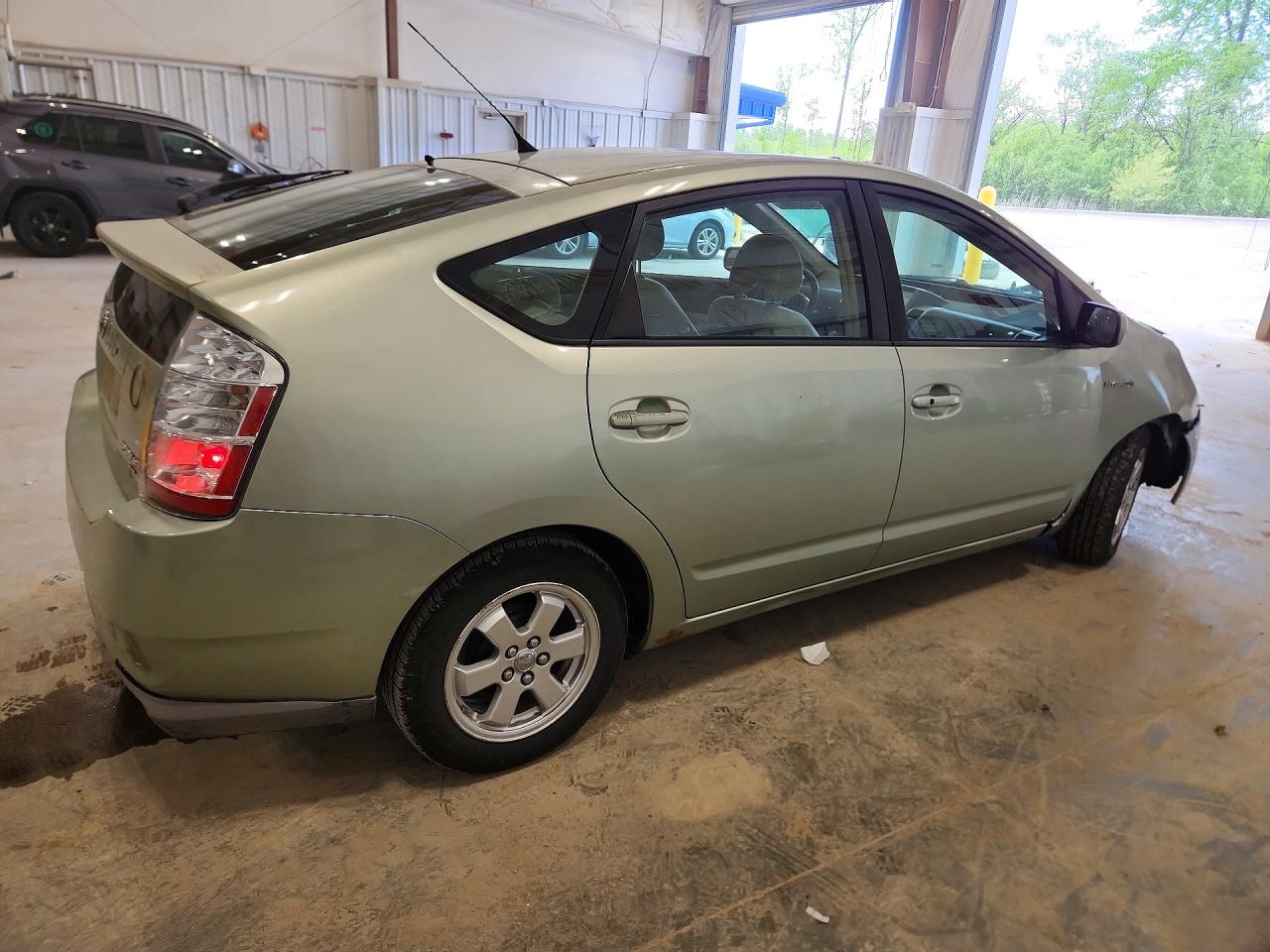 Toyota Prius Base