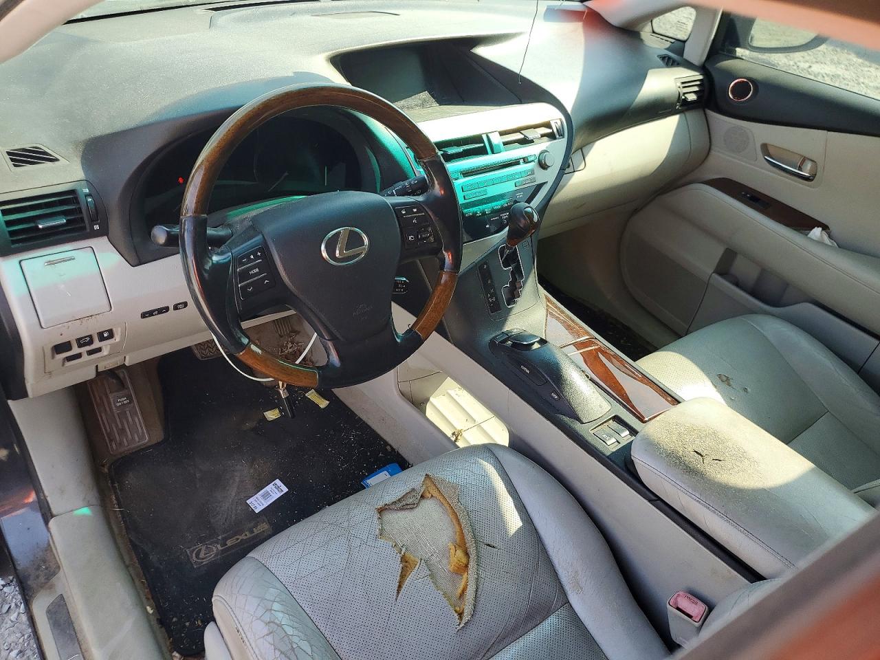 Lexus RX Base