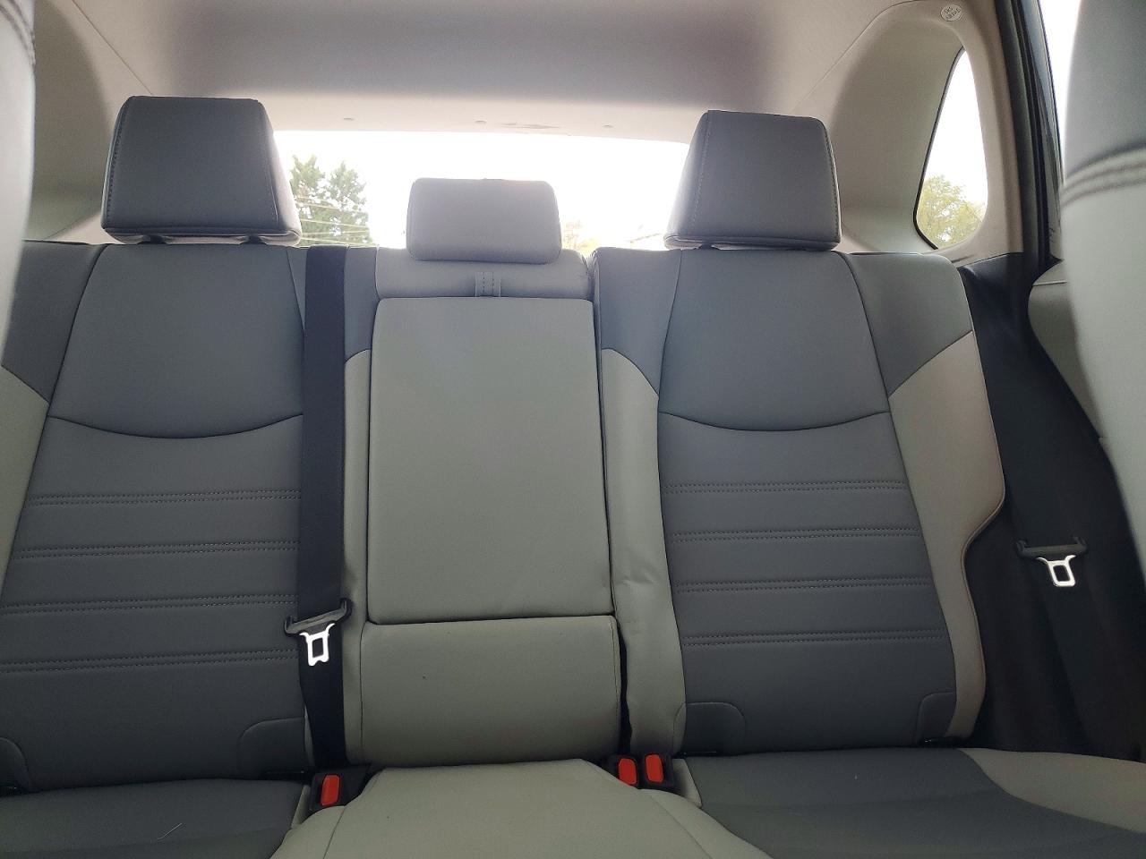 Toyota RAV4 Xle Premium
