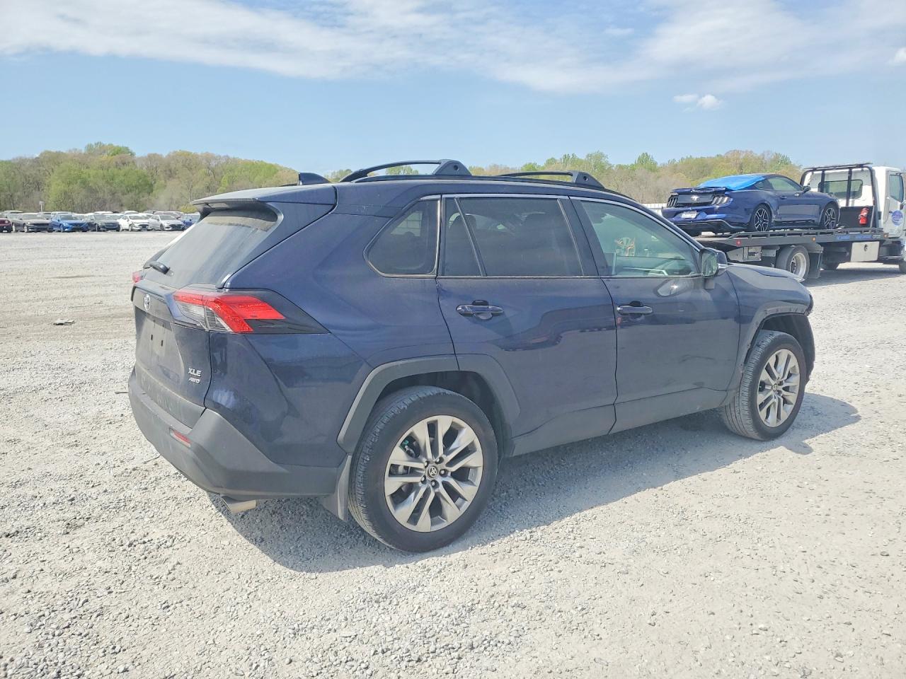 Toyota RAV4 Xle Premium