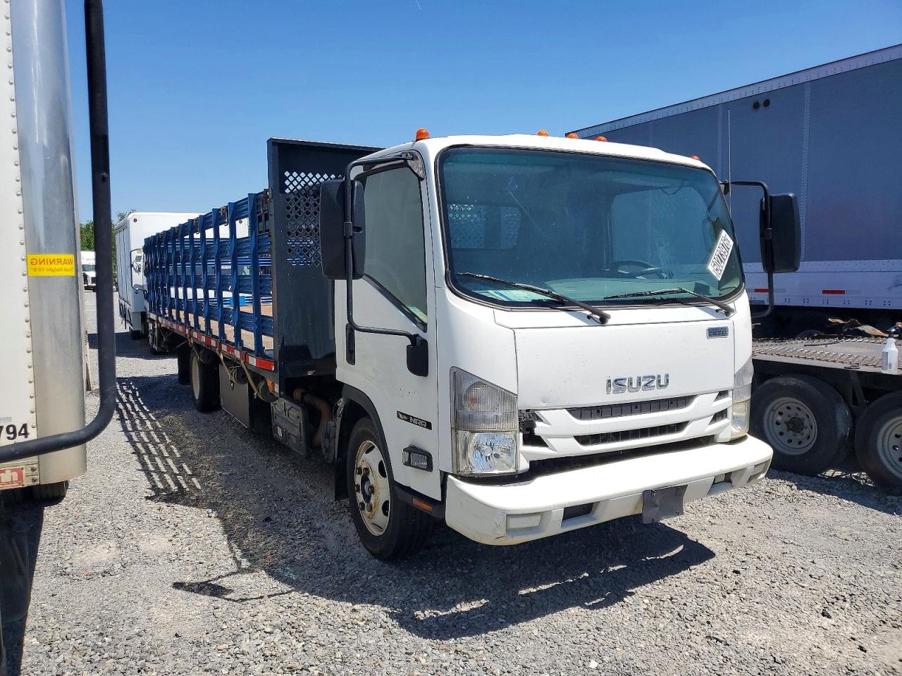 Salvage Isuzu Npr Image