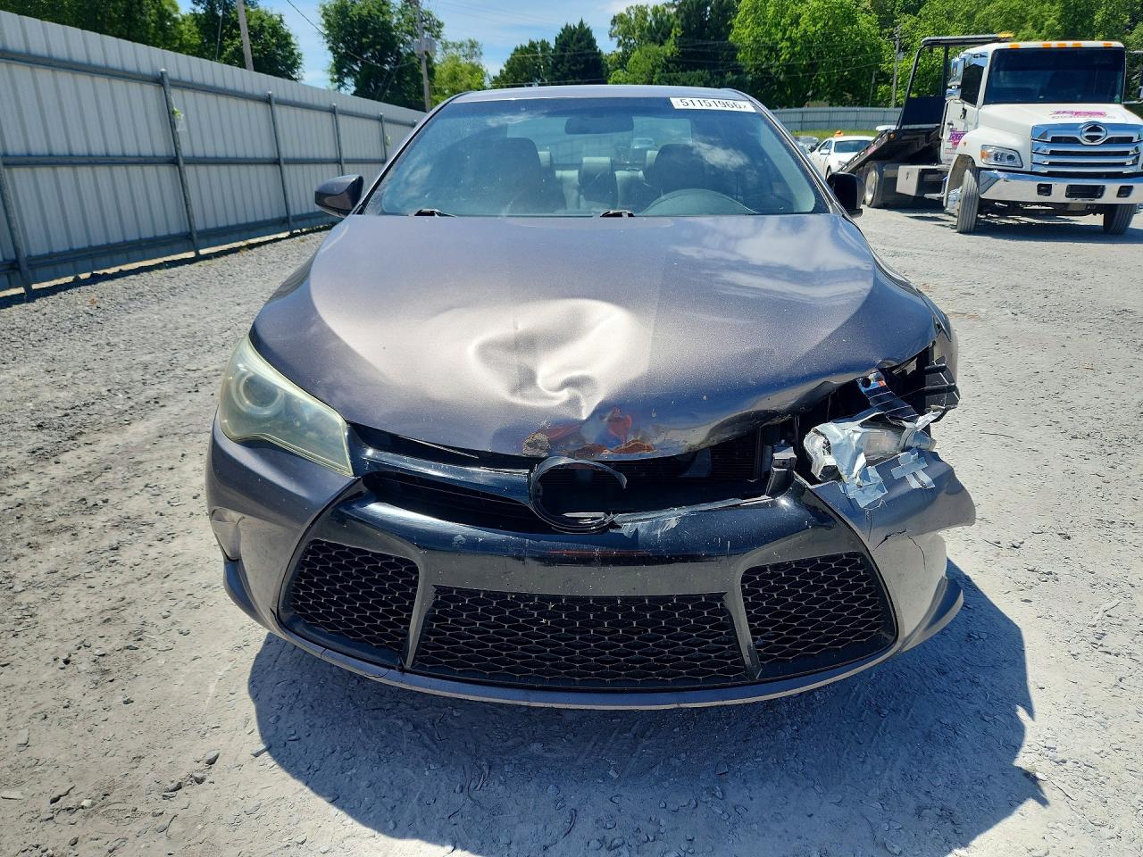 Toyota Camry Se