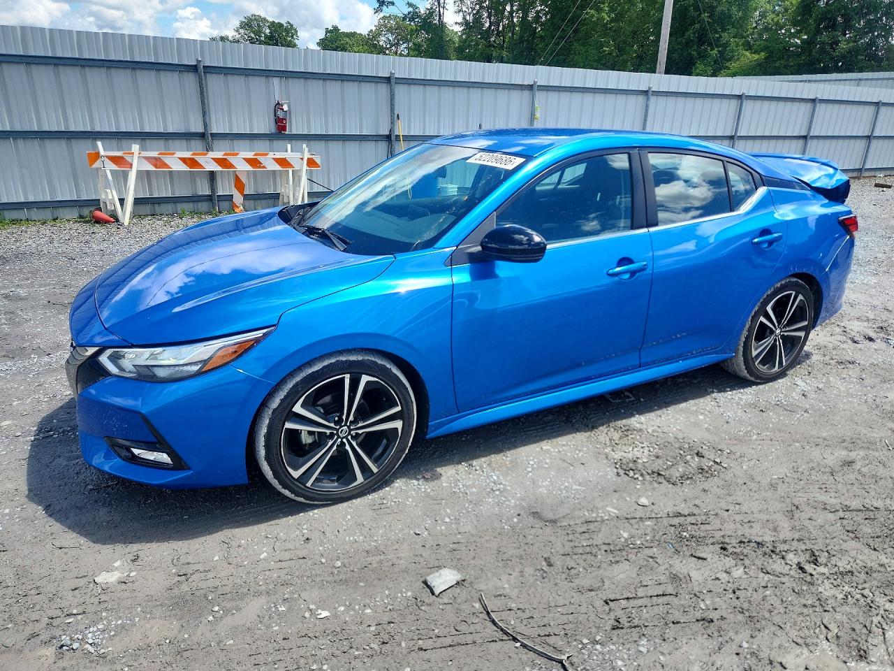 Salvage Nissan Sentra Image