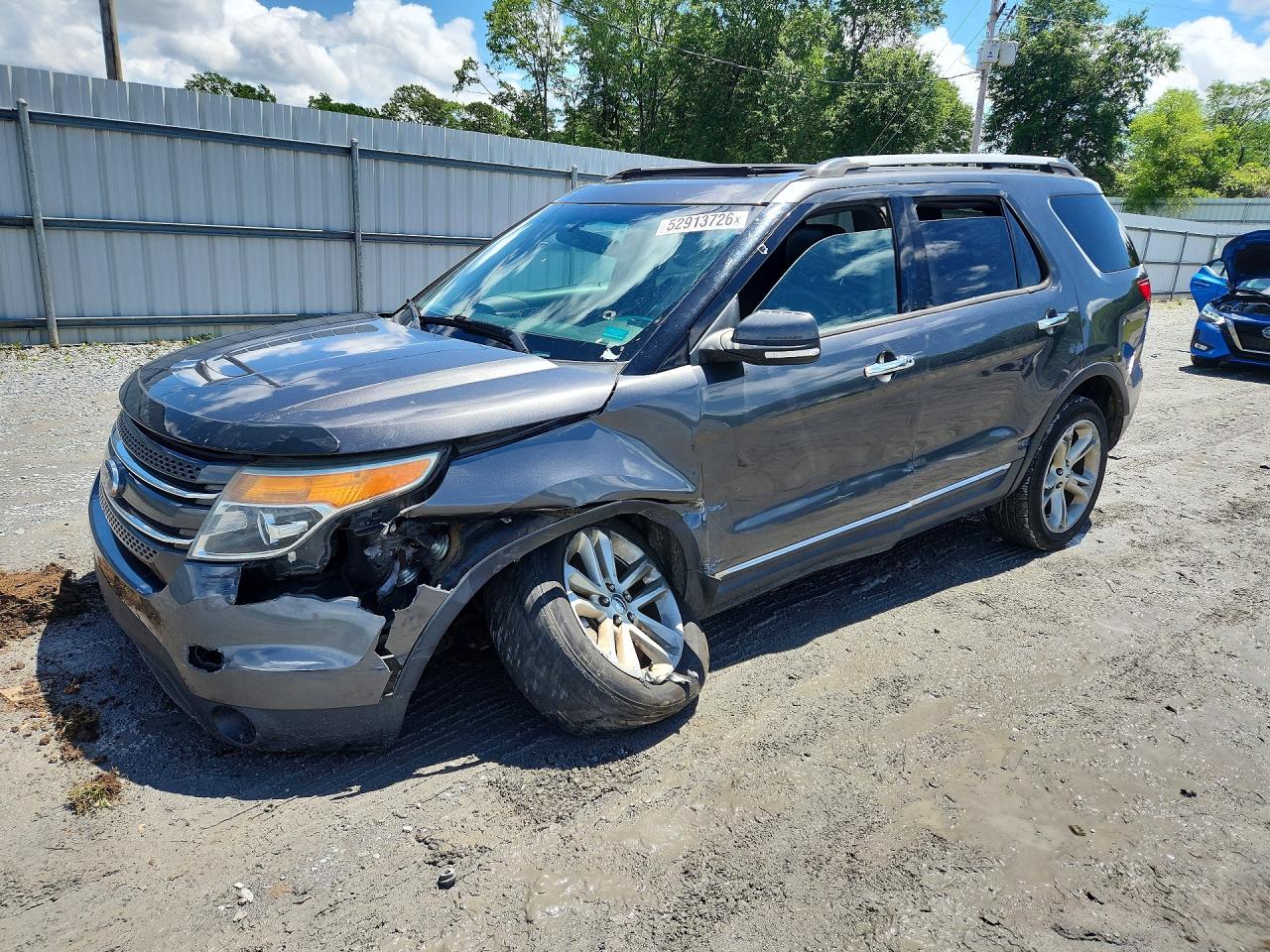 Salvage Ford Explorer Image