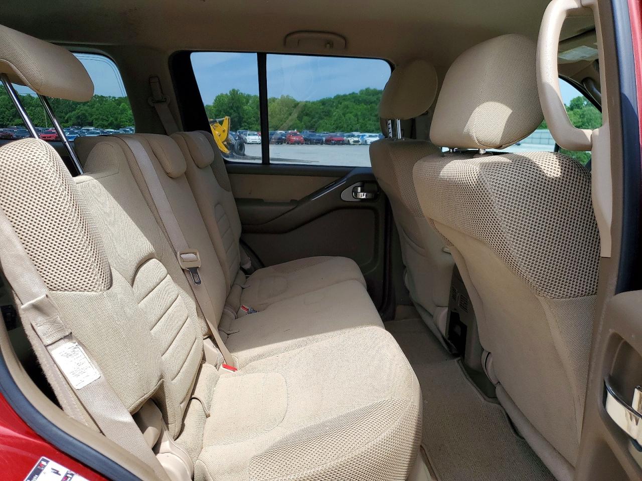 Nissan Pathfinder S