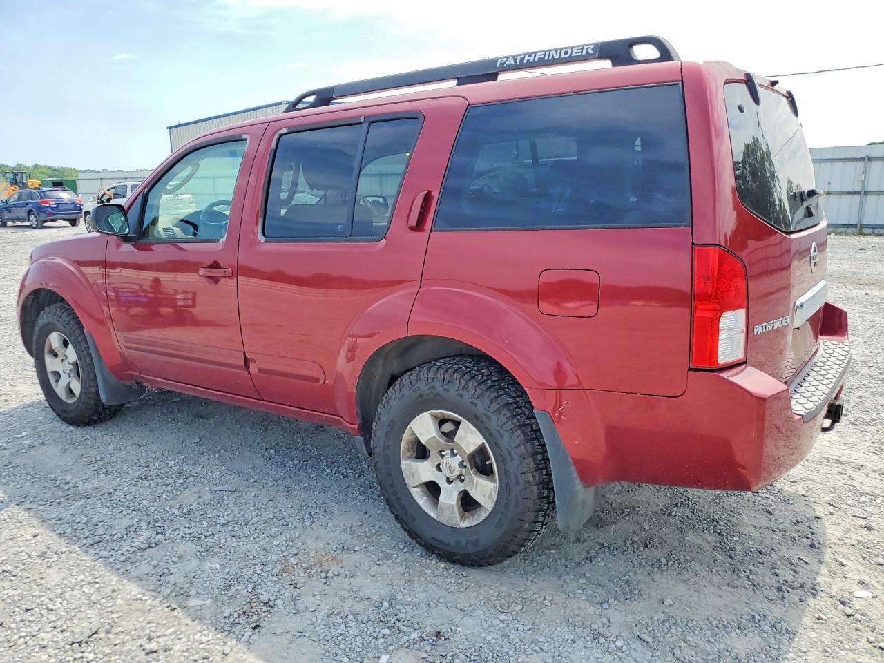 Nissan Pathfinder S