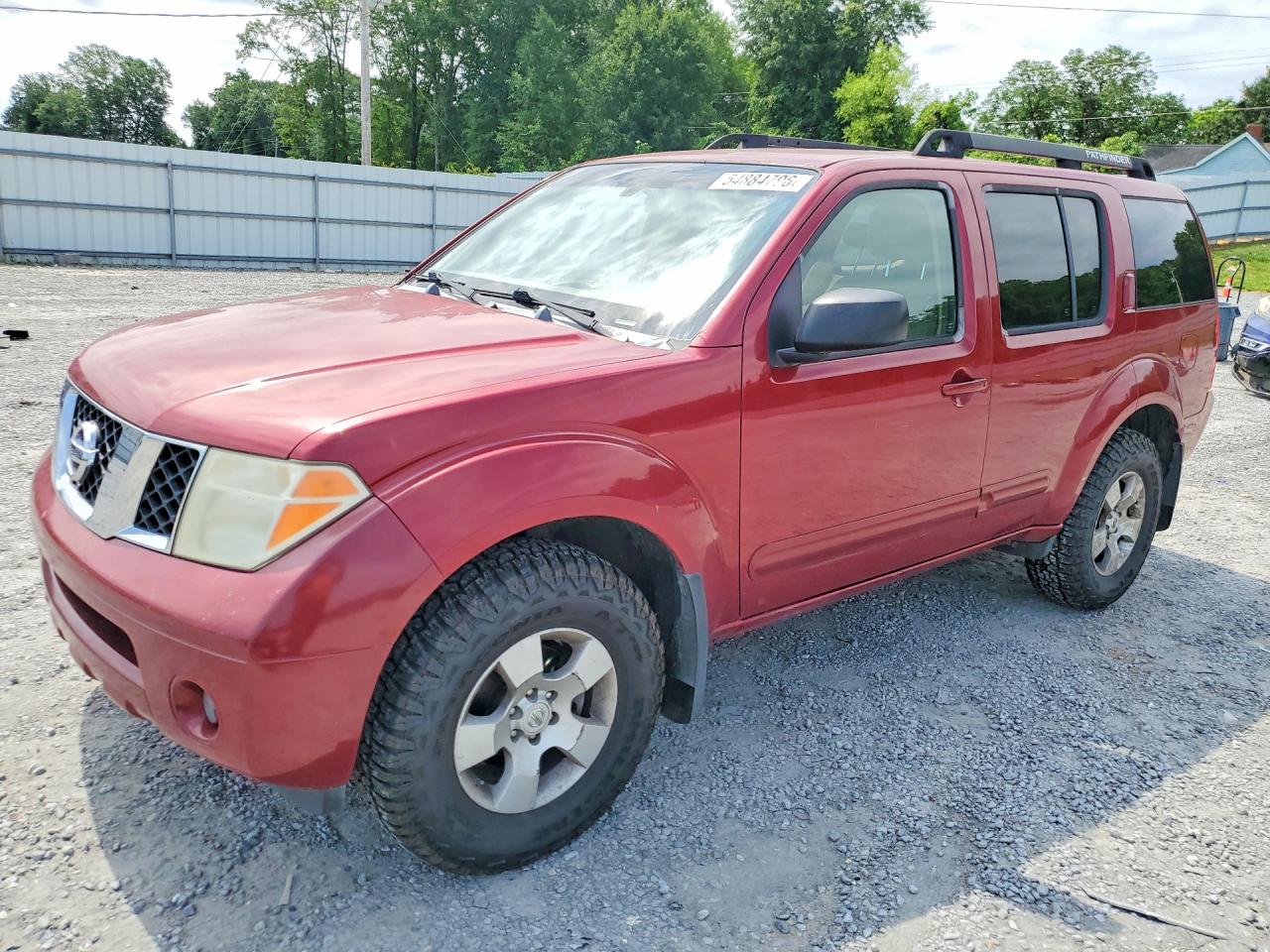 Salvage Nissan Pathfinder Image