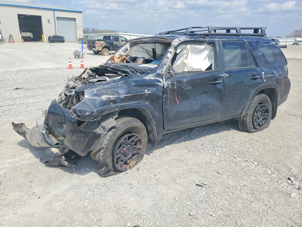 Salvage Toyota 4Runner Image