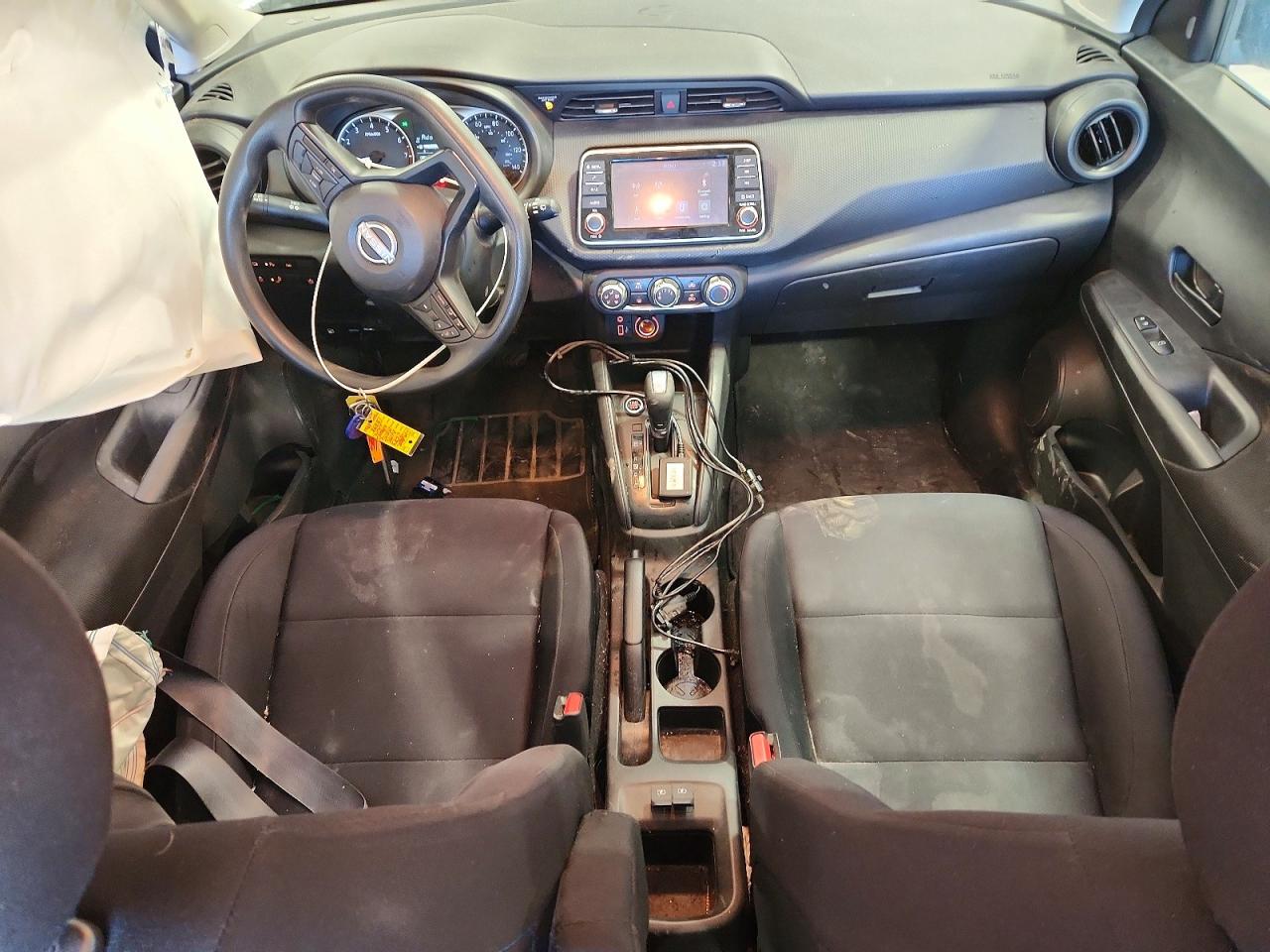 Nissan Kicks S