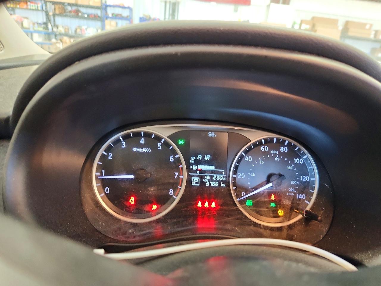Nissan Kicks S