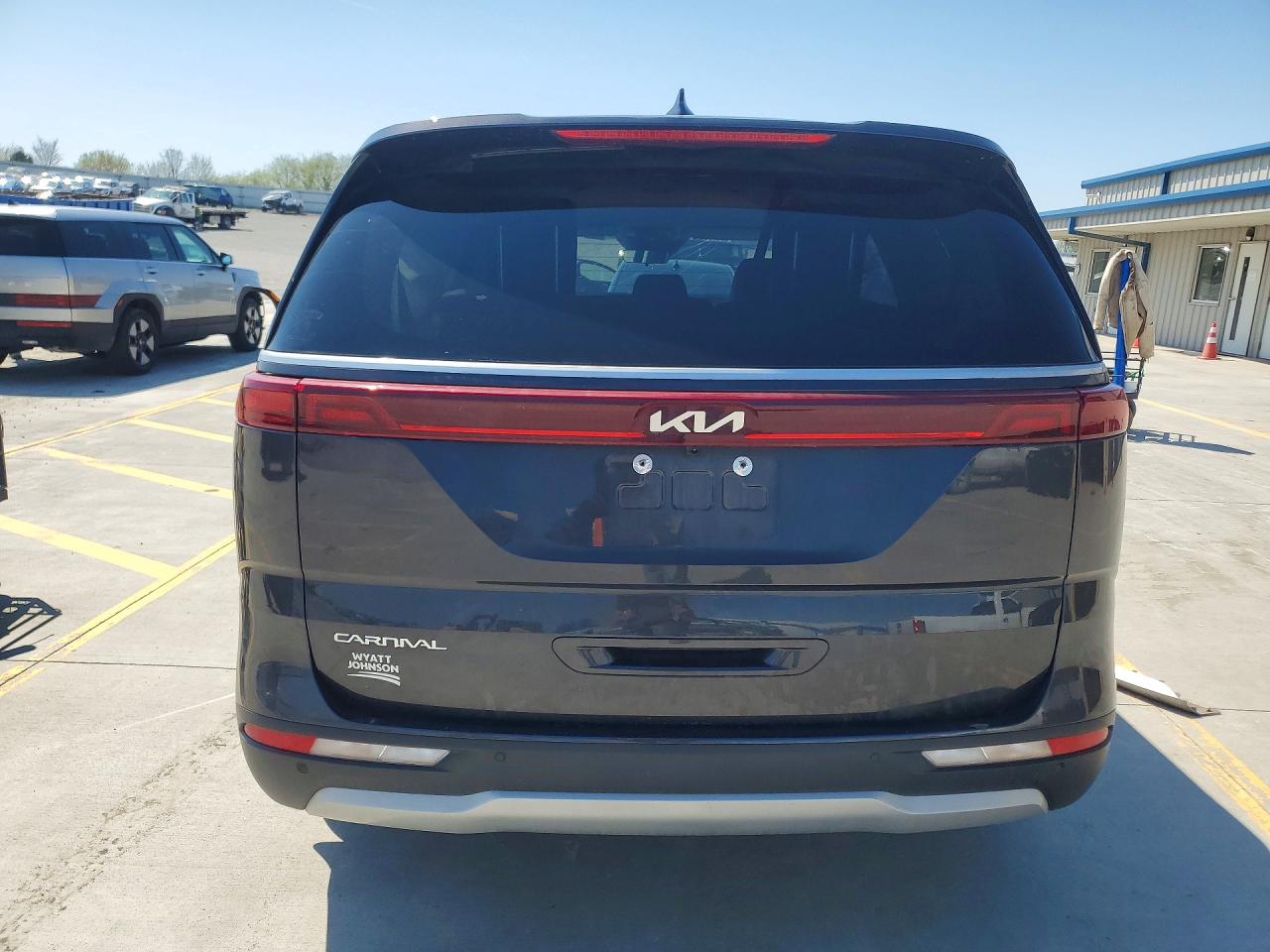 Kia Carnival Lx