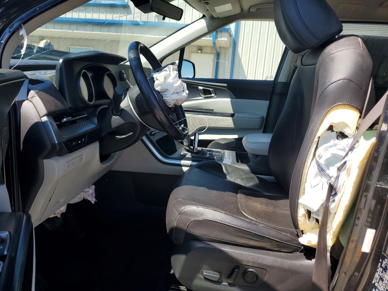 Kia Carnival Lx