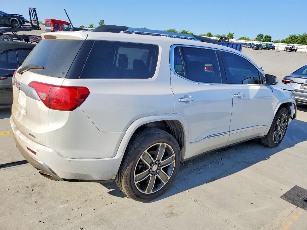 GMC Acadia Denali