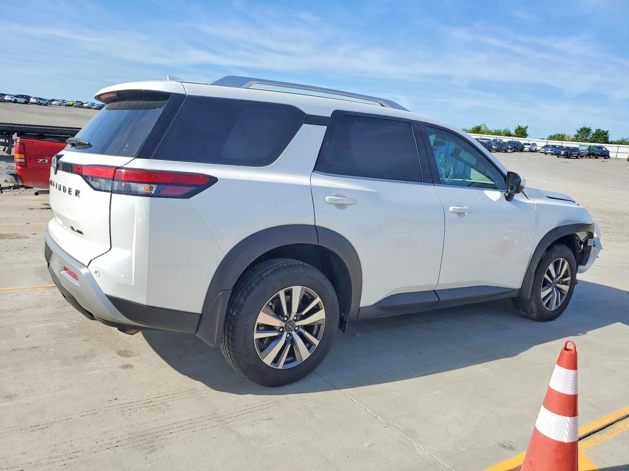 Nissan Pathfinder Sl