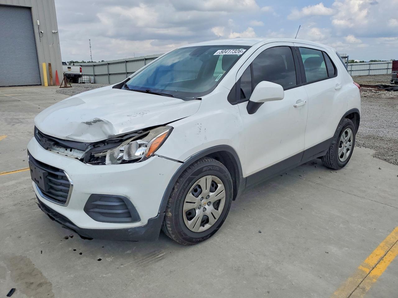 Salvage Chevrolet Trax Image