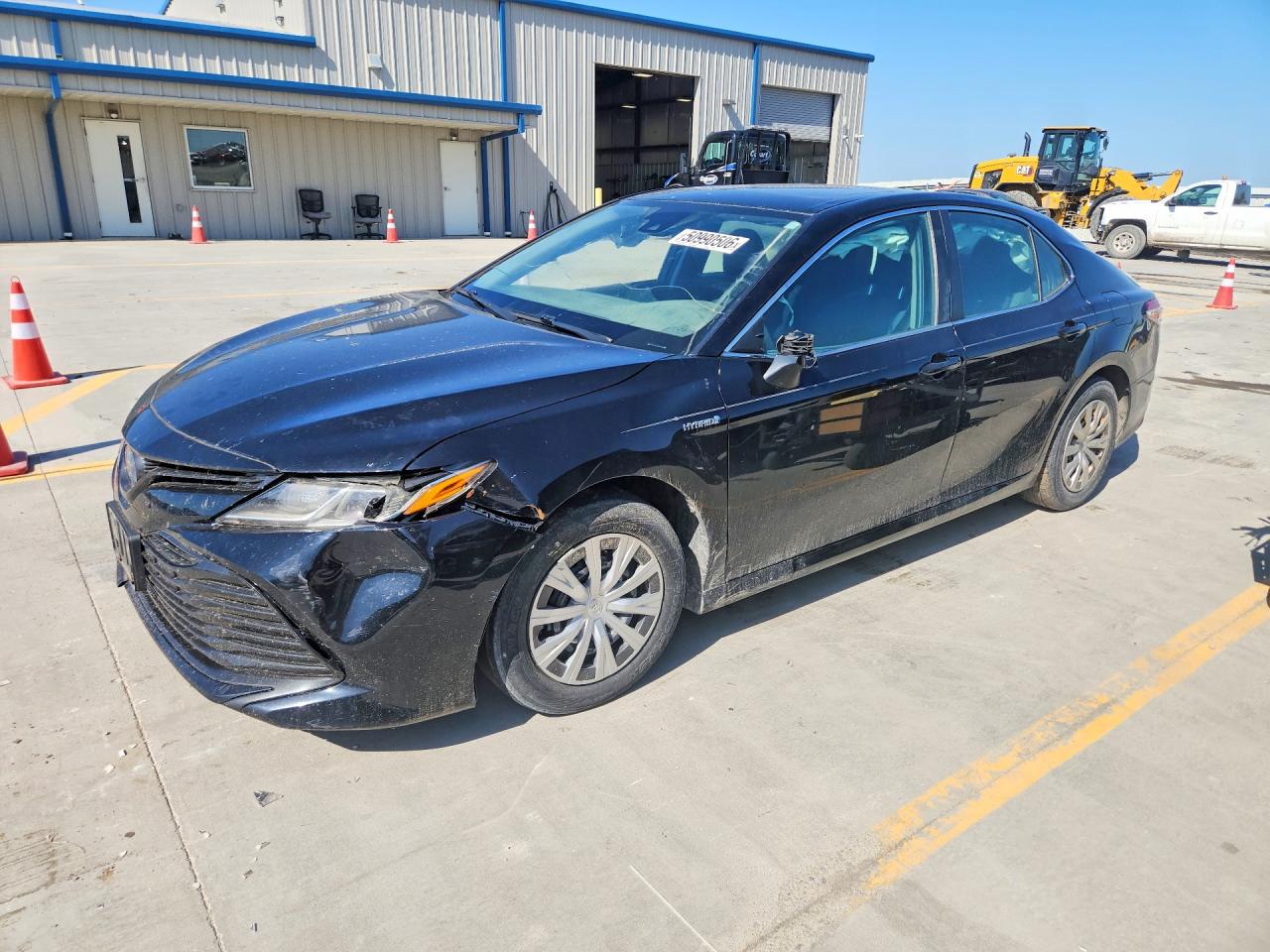 Salvage Toyota Camry Image