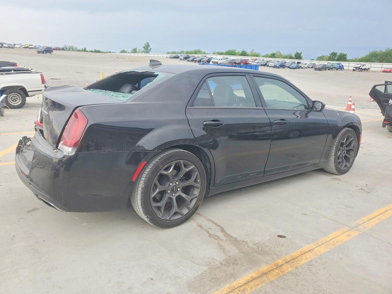 Chrysler 300 S
