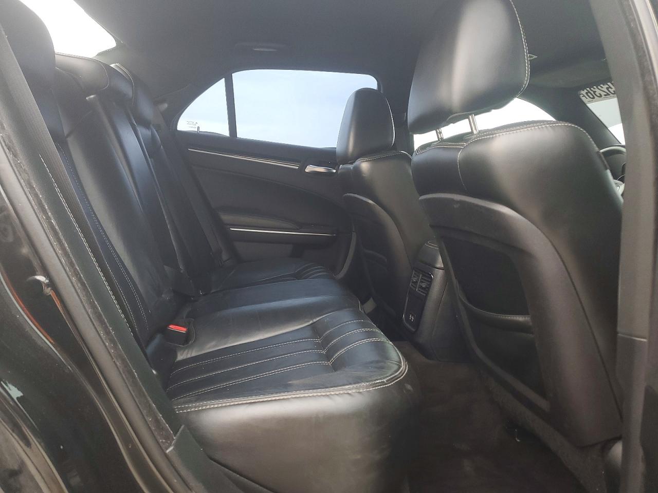 Chrysler 300 S