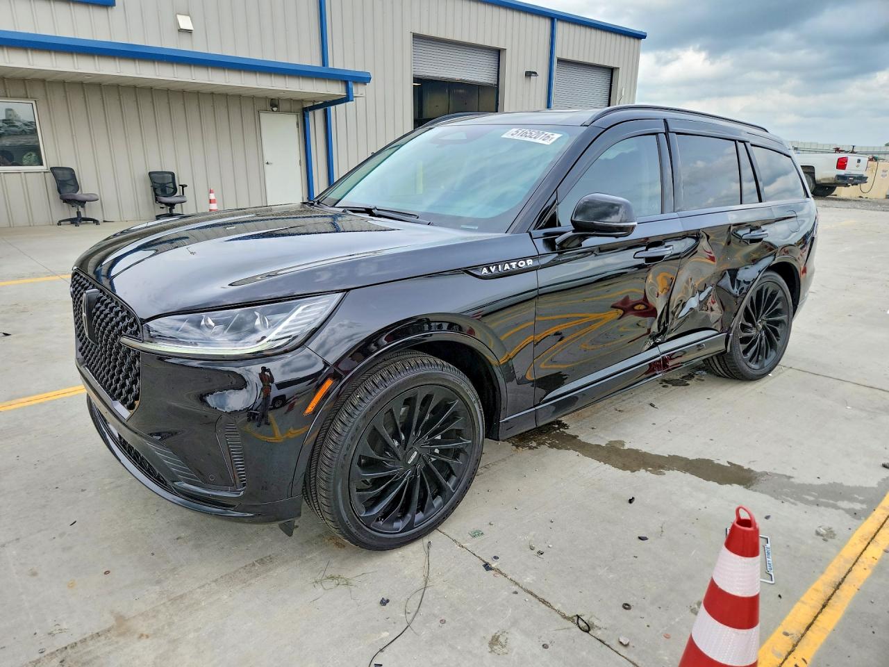 Salvage Lincoln Aviator Image