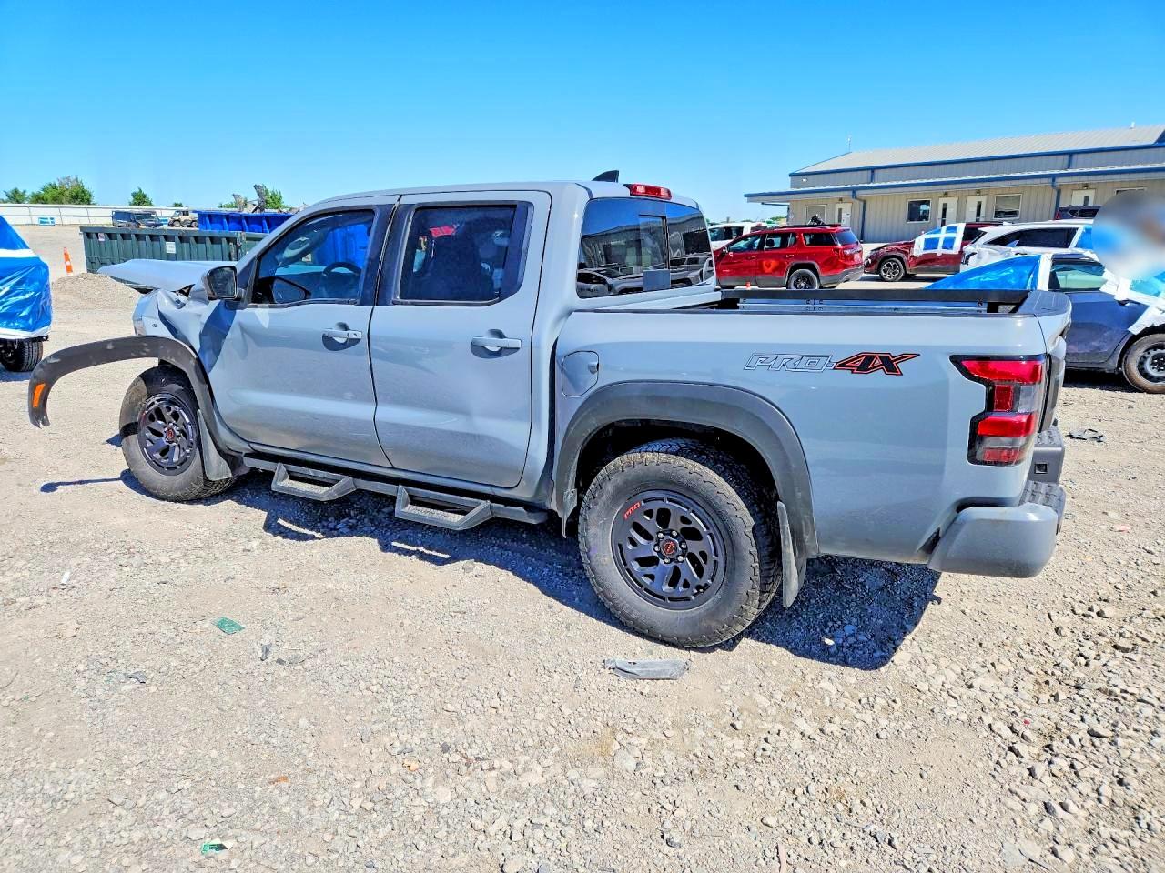 Nissan Frontier Pro-4x
