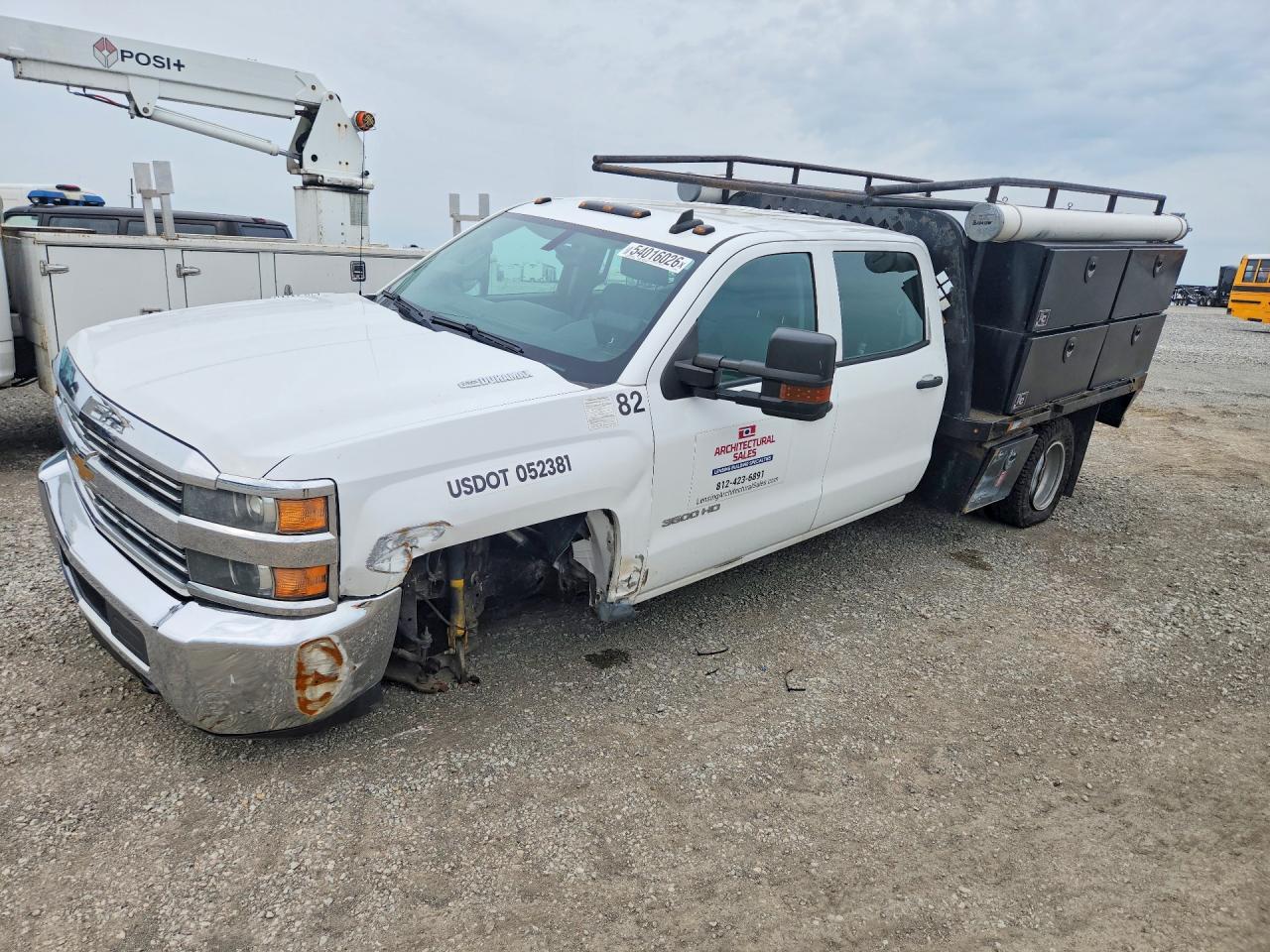 Salvage Chevrolet Silverado Image