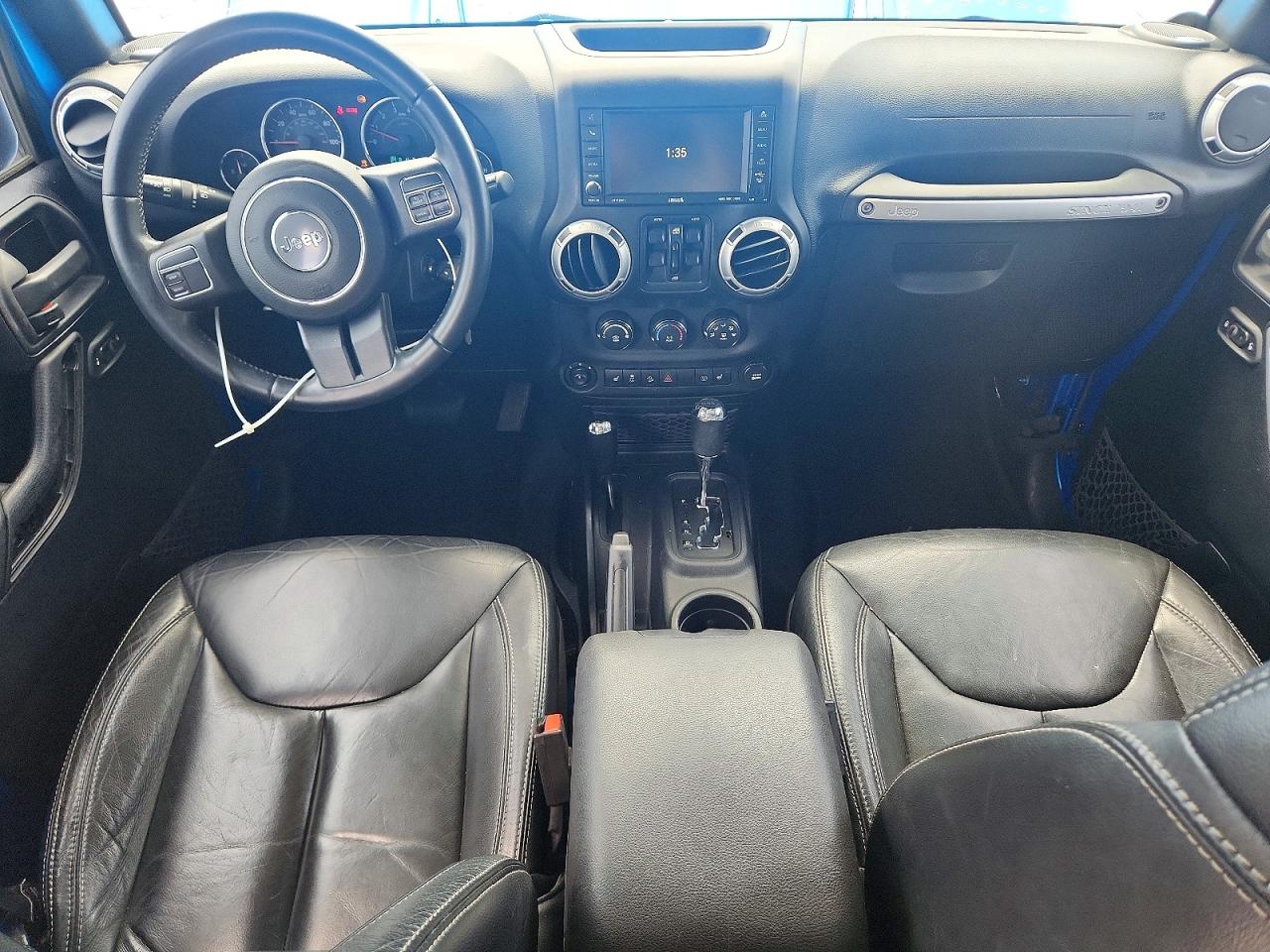 Jeep Wrangler Sahara