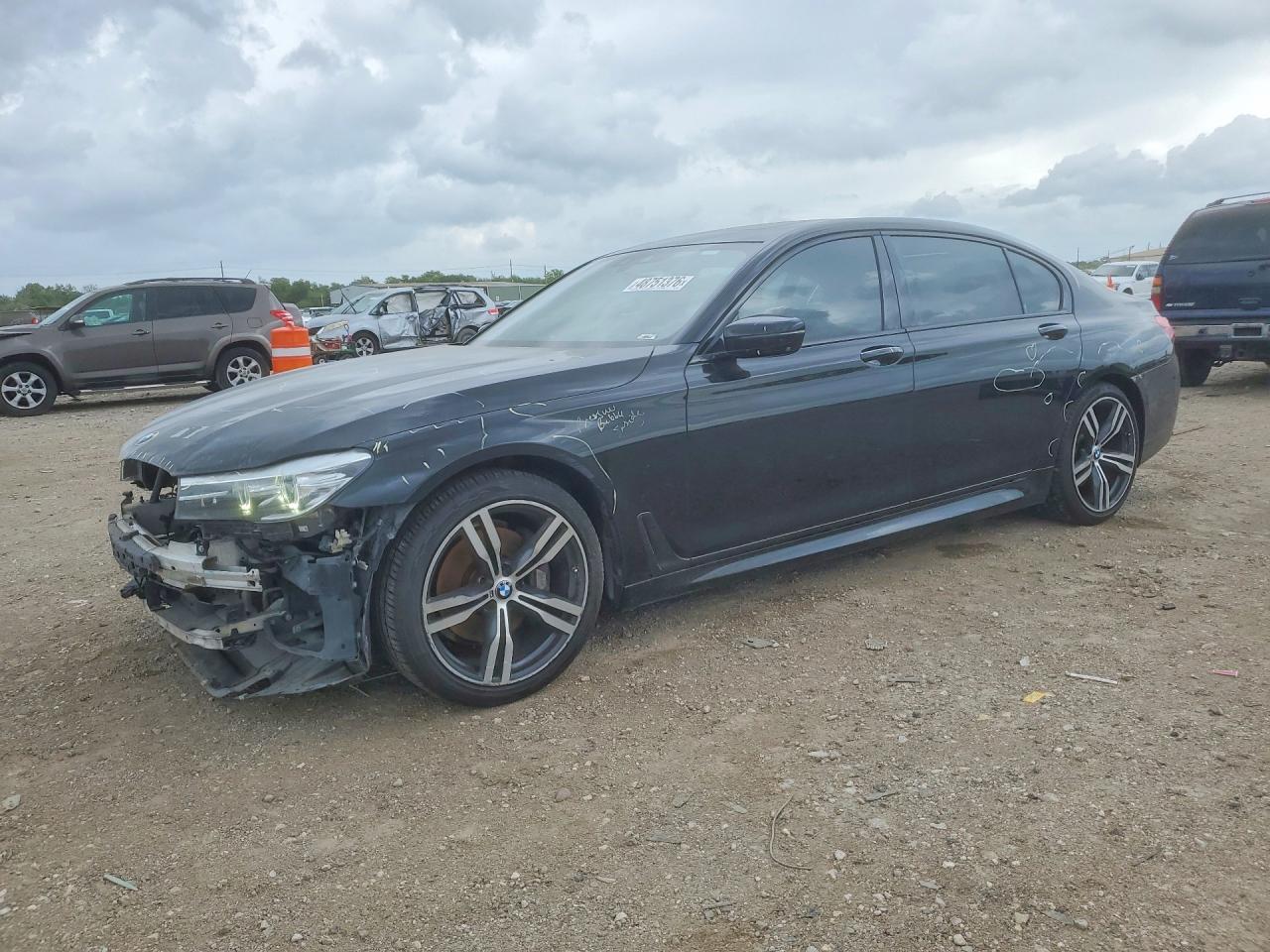 Salvage BMW 7 Series Image