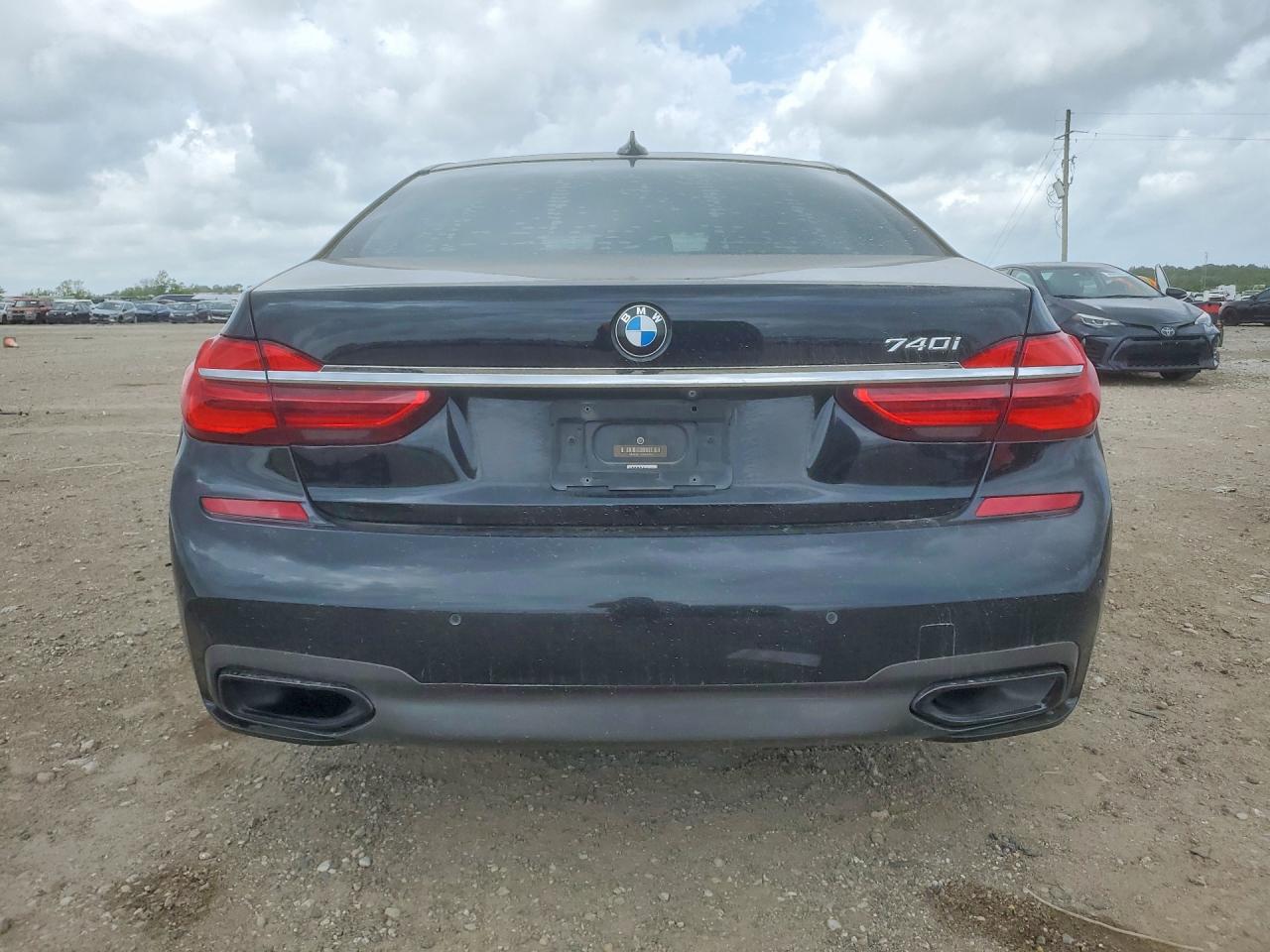 BMW 7 Series I