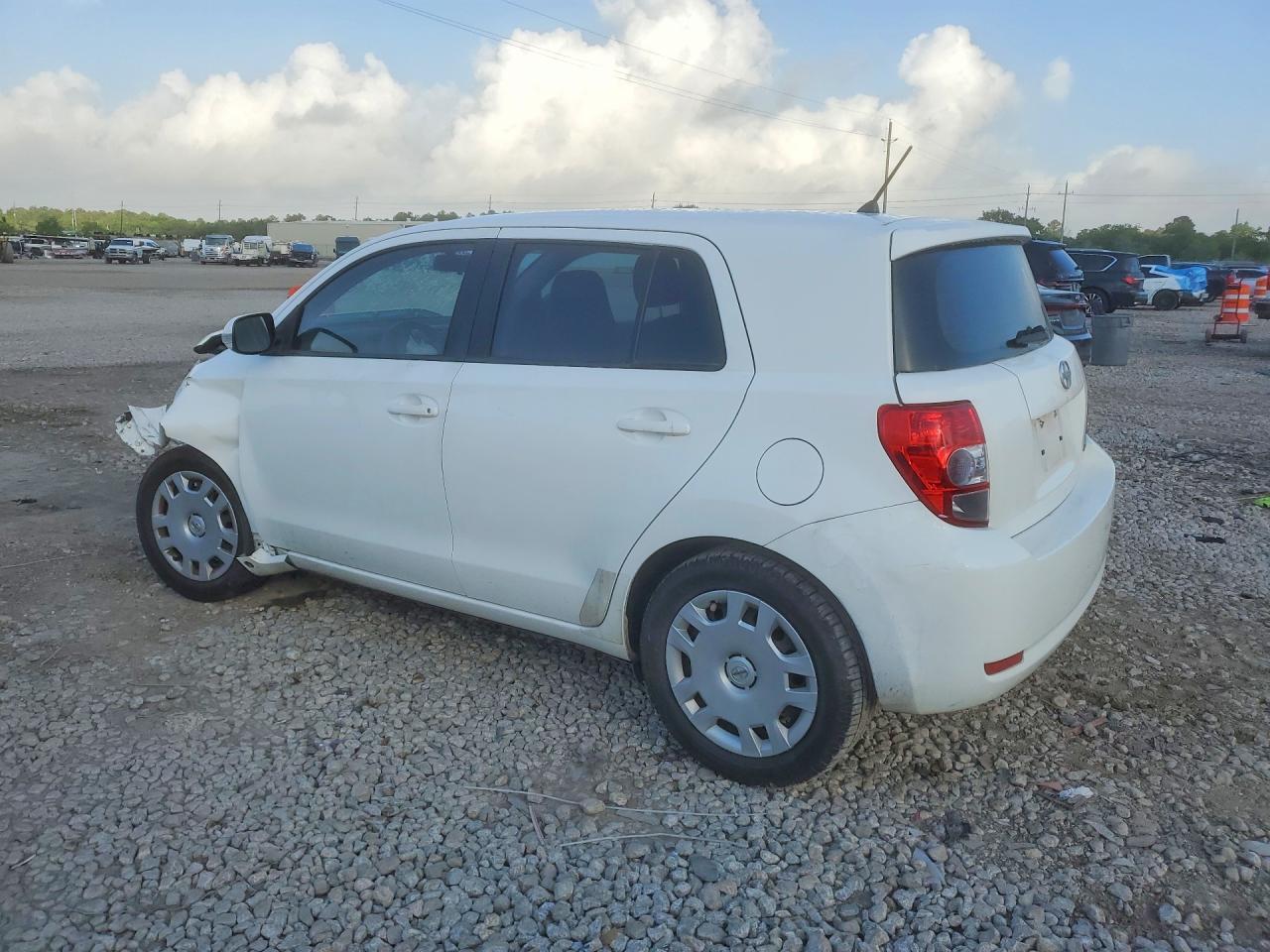 Scion xD Base