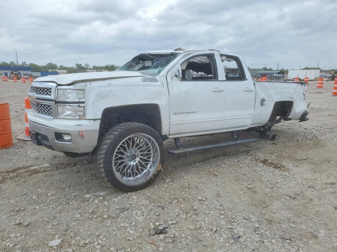 Salvage Chevrolet Silverado Image