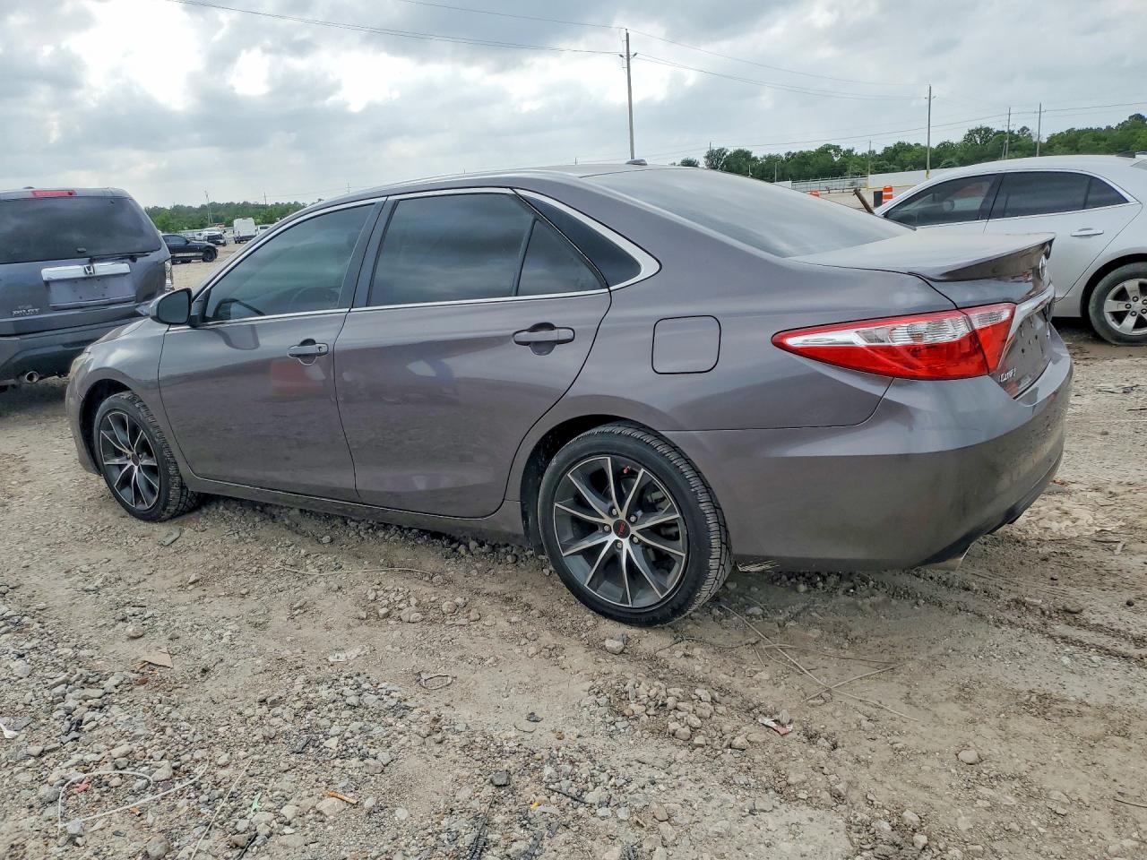 Toyota Camry Xse V6