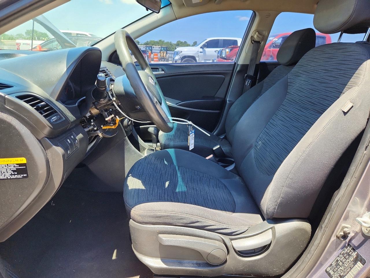 Hyundai ACCENT Gs