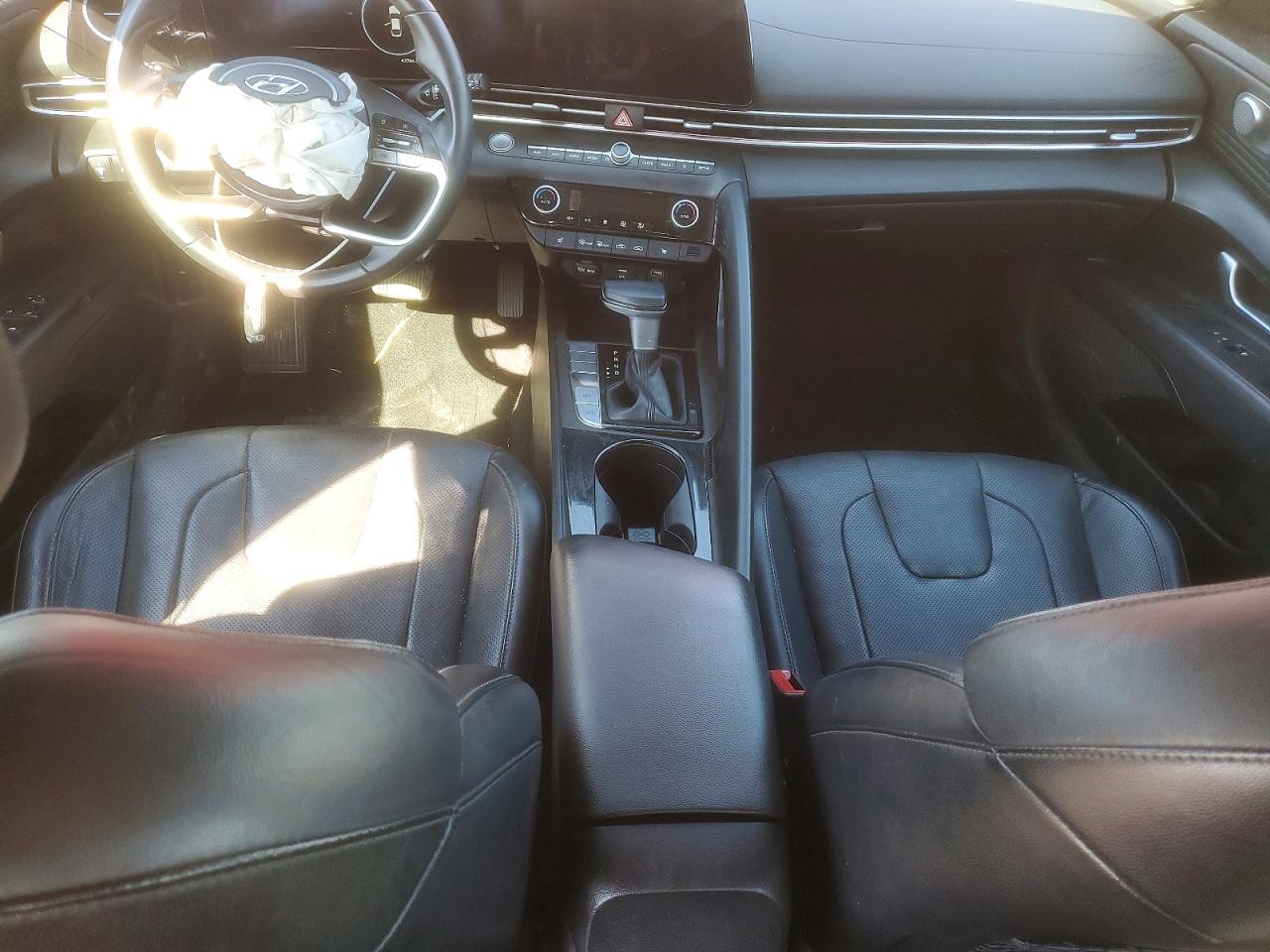 Hyundai ELANTRA Limited