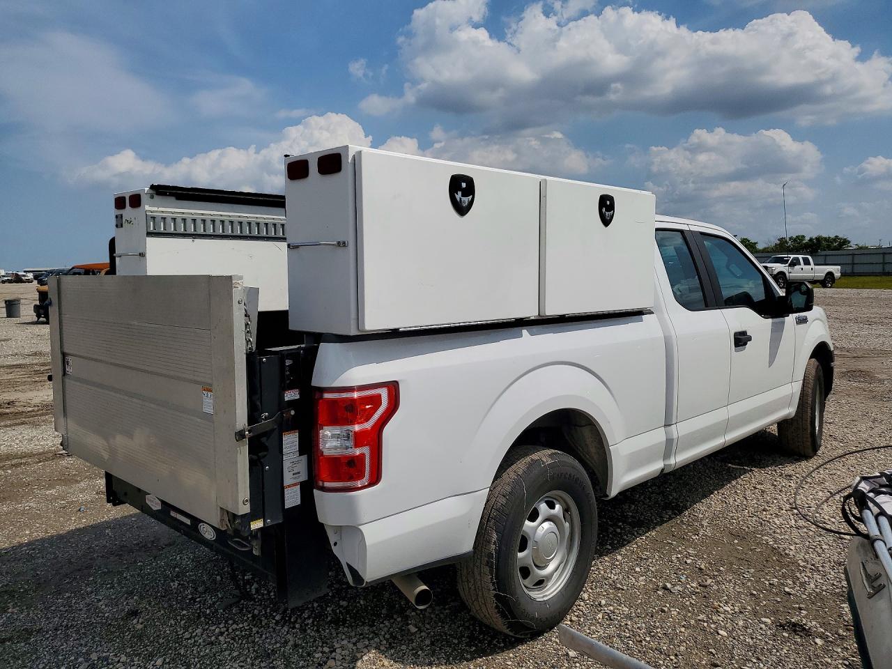 Ford F-150 Super Cab